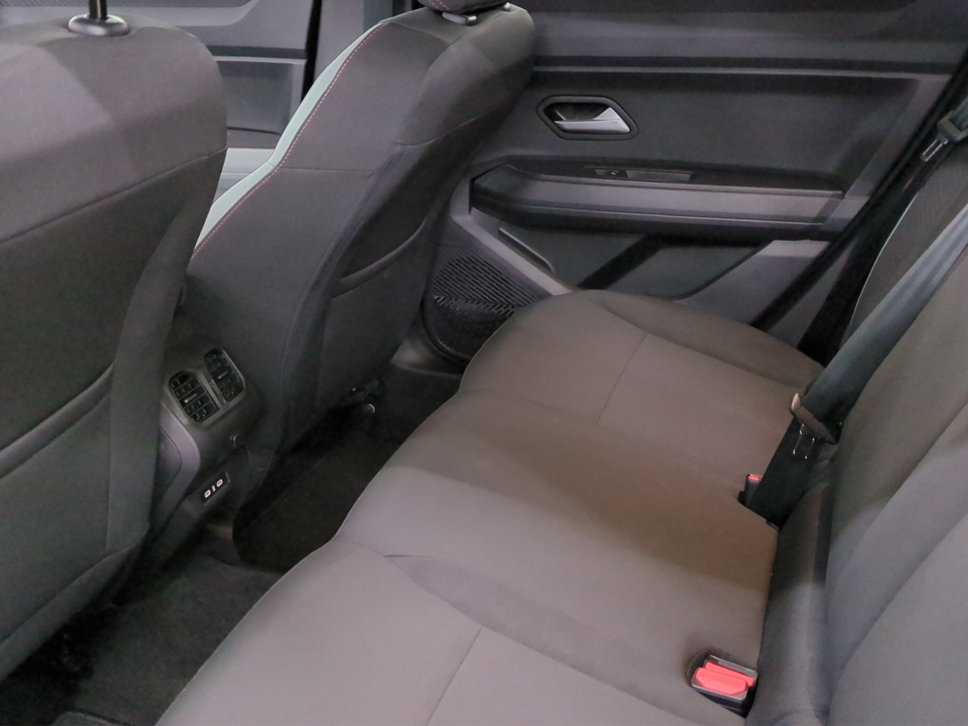 DACIA Bigster HEV 155 Extreme-image-12