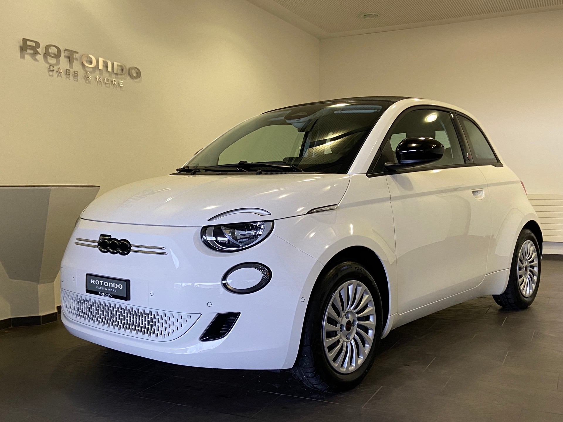 FIAT 500 C electric 87 kW Red-image-0