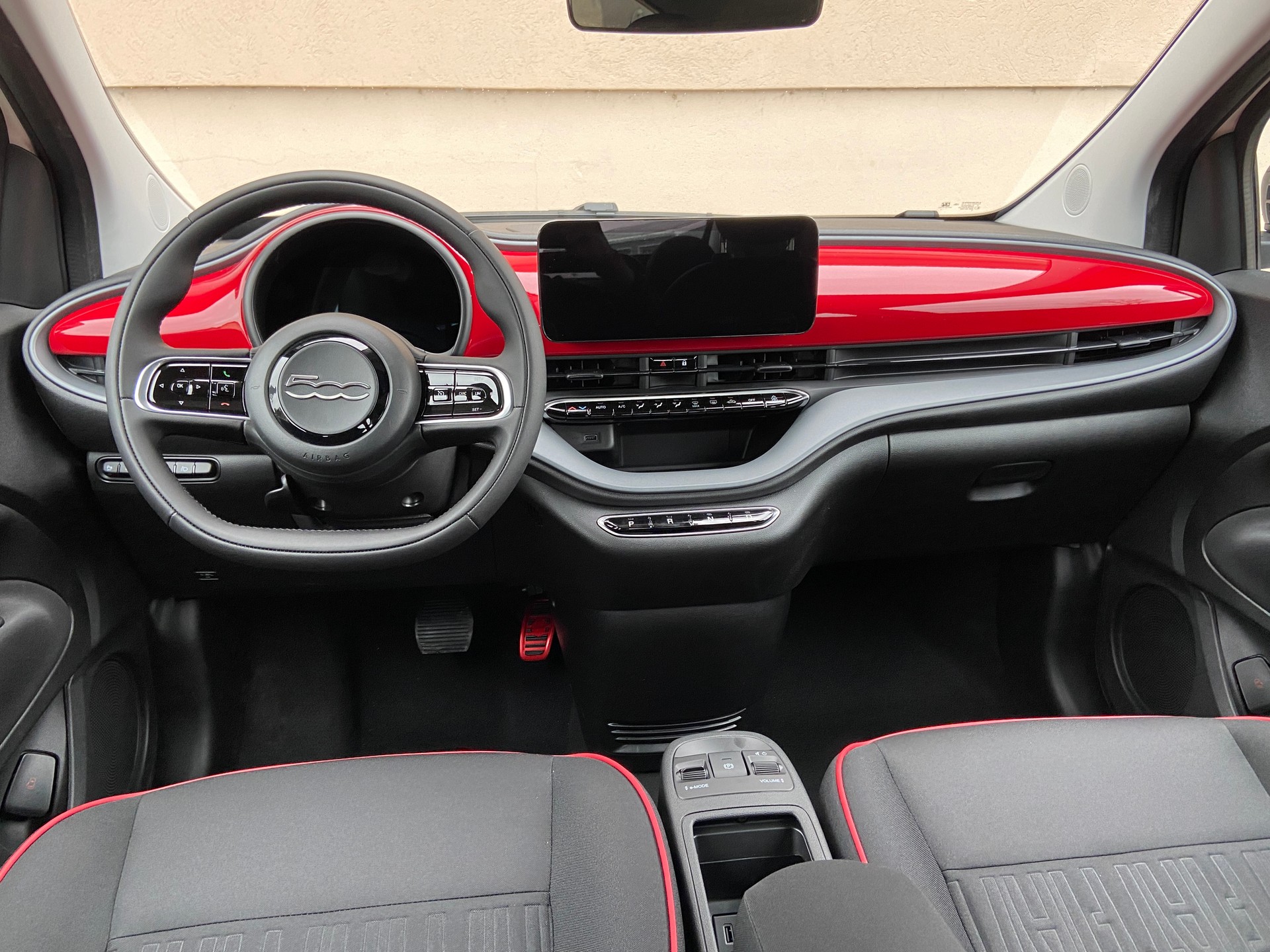 FIAT 500 C electric 87 kW Red-image-4