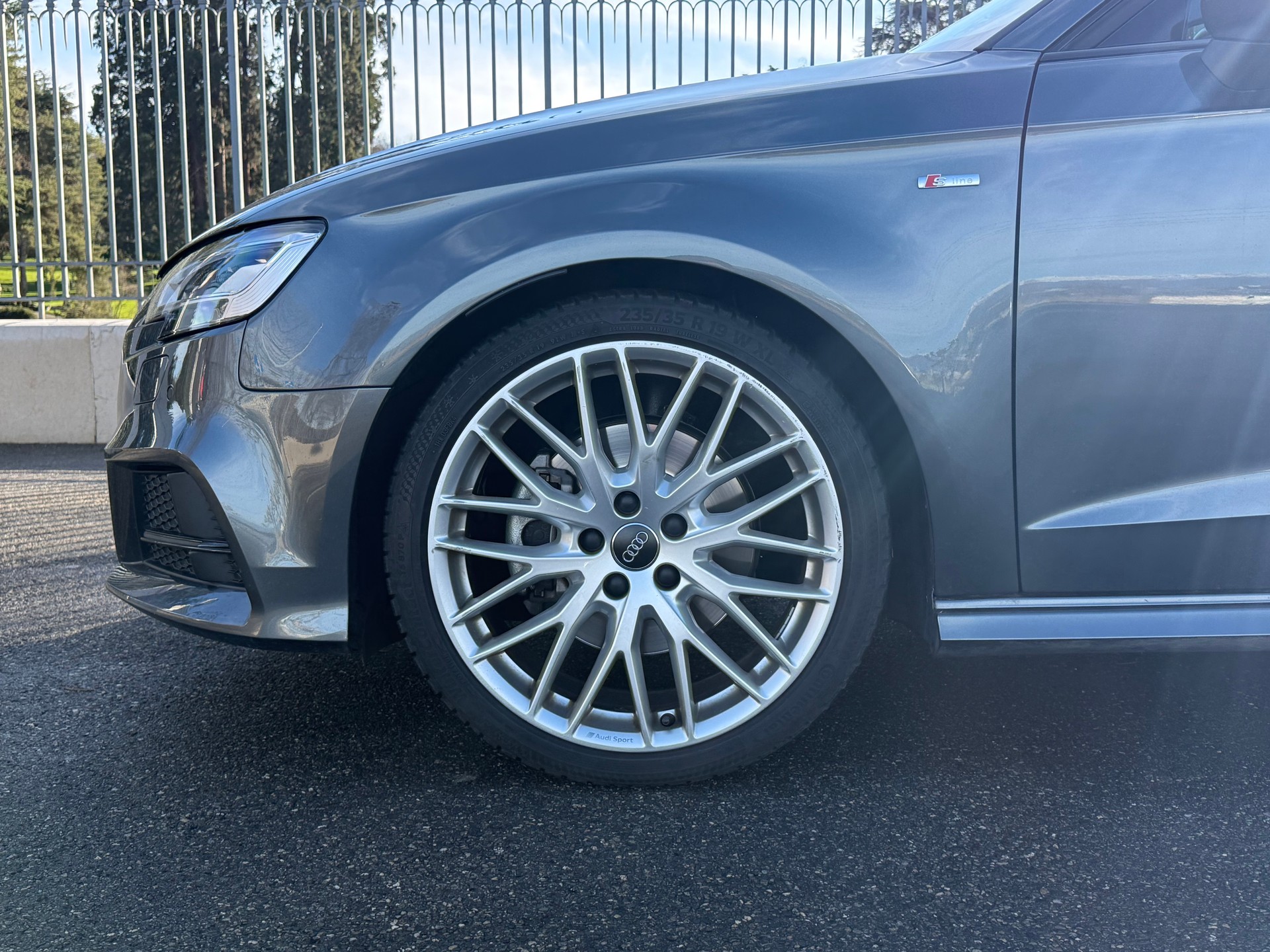 AUDI A3 Sportback 40 TFSI S line quattro S-tronic-image-15