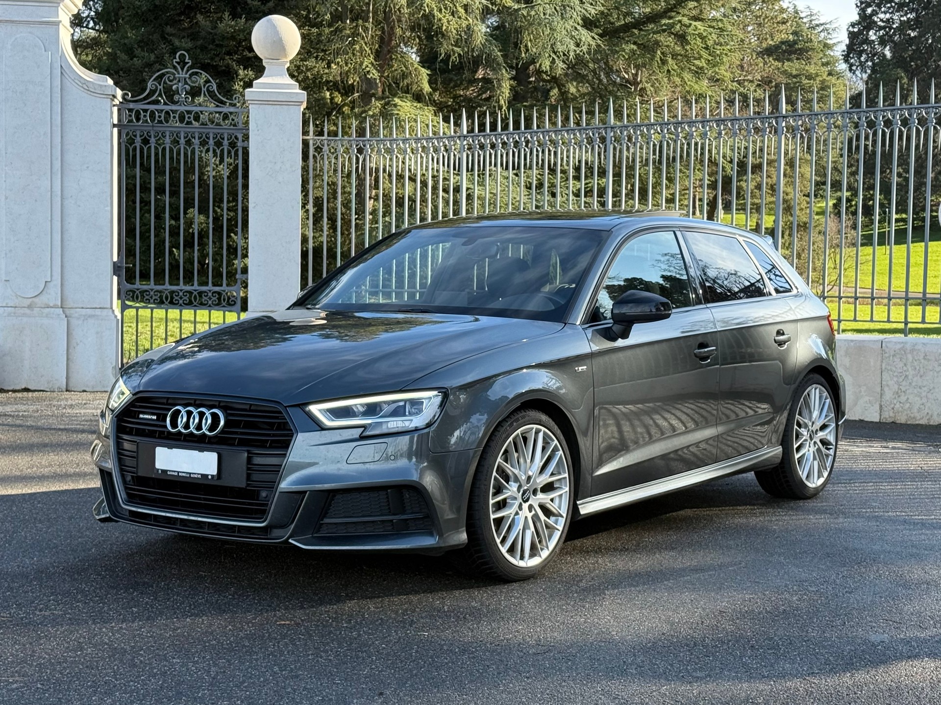AUDI A3 Sportback 40 TFSI S line quattro S-tronic-image-0