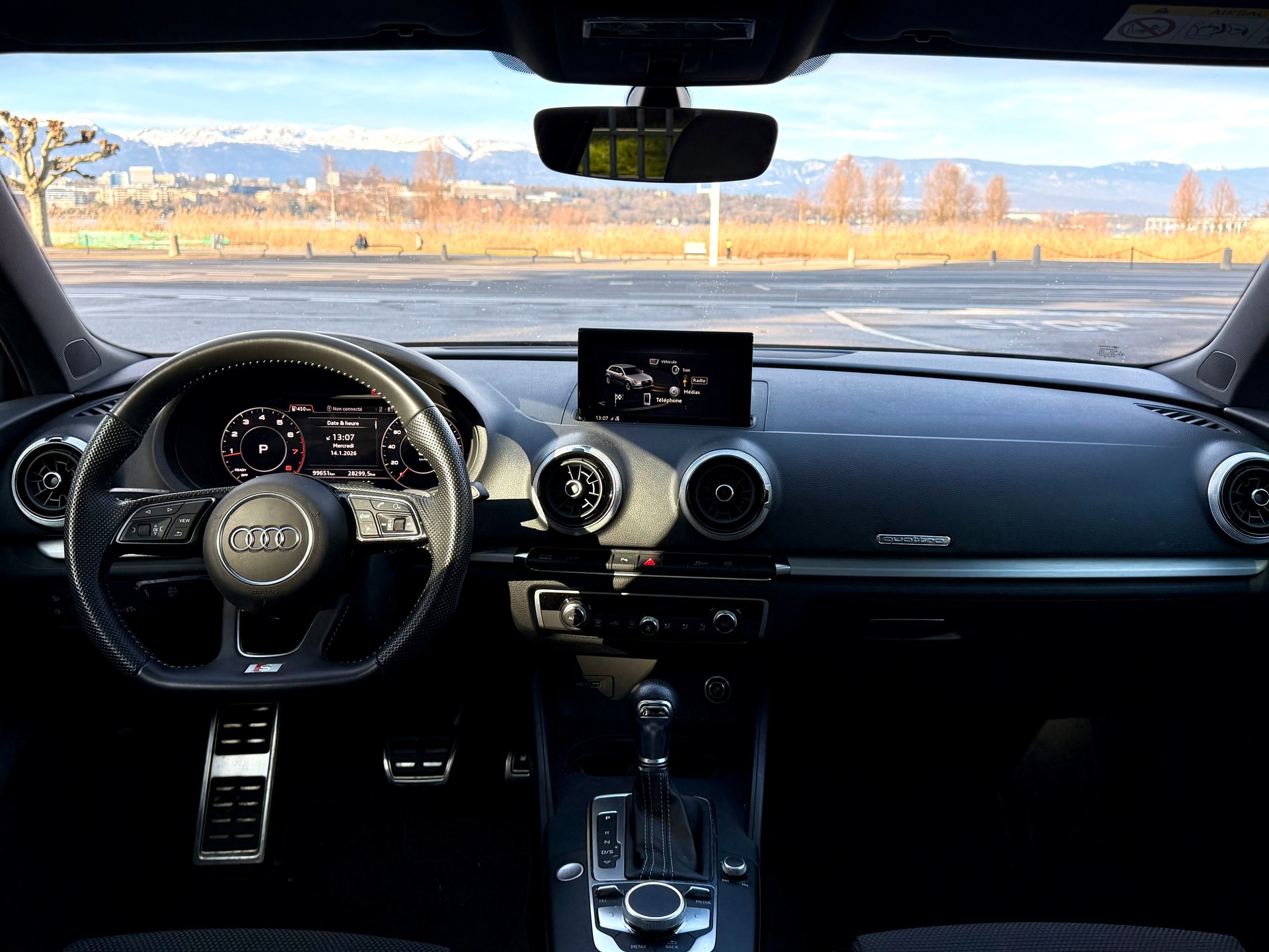 AUDI A3 Sportback 40 TFSI S line quattro S-tronic-image-14