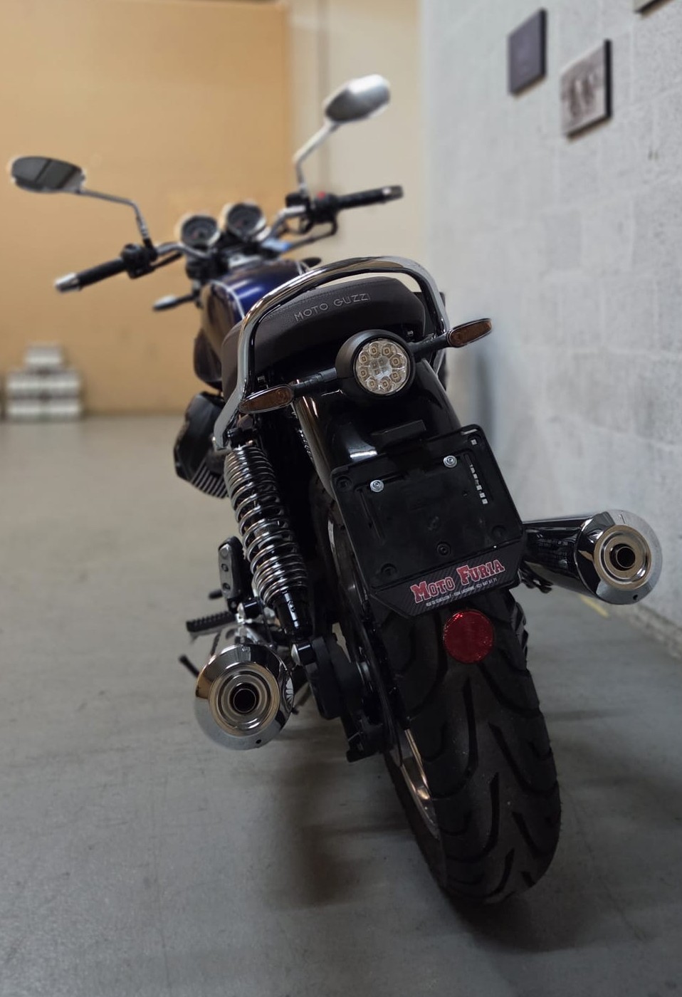 MOTO GUZZI V7 IV 850 Special-showroom-element-3