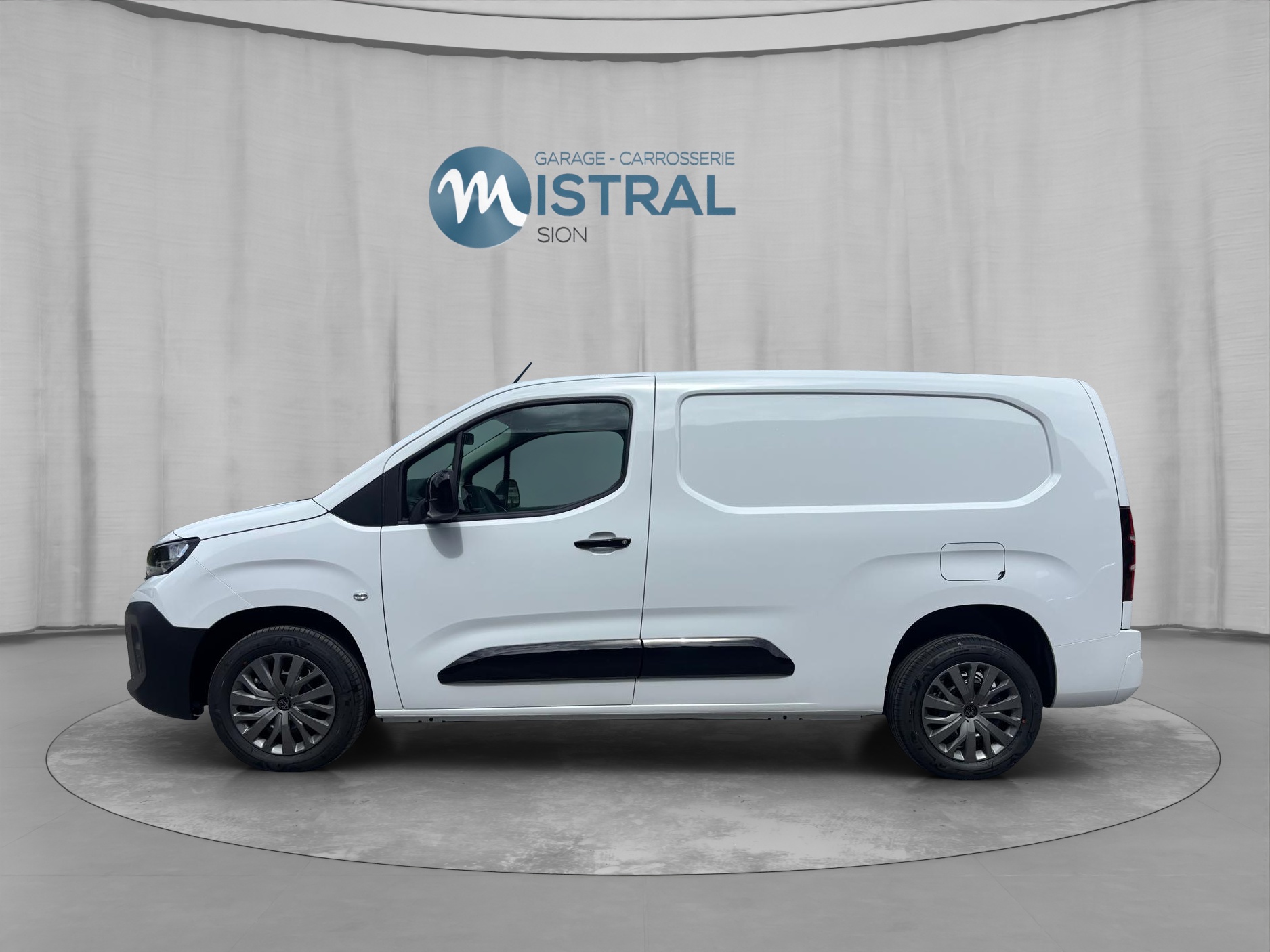 PEUGEOT Partner 1.5 Blue HDi Long 1000kg EAT8-image-1