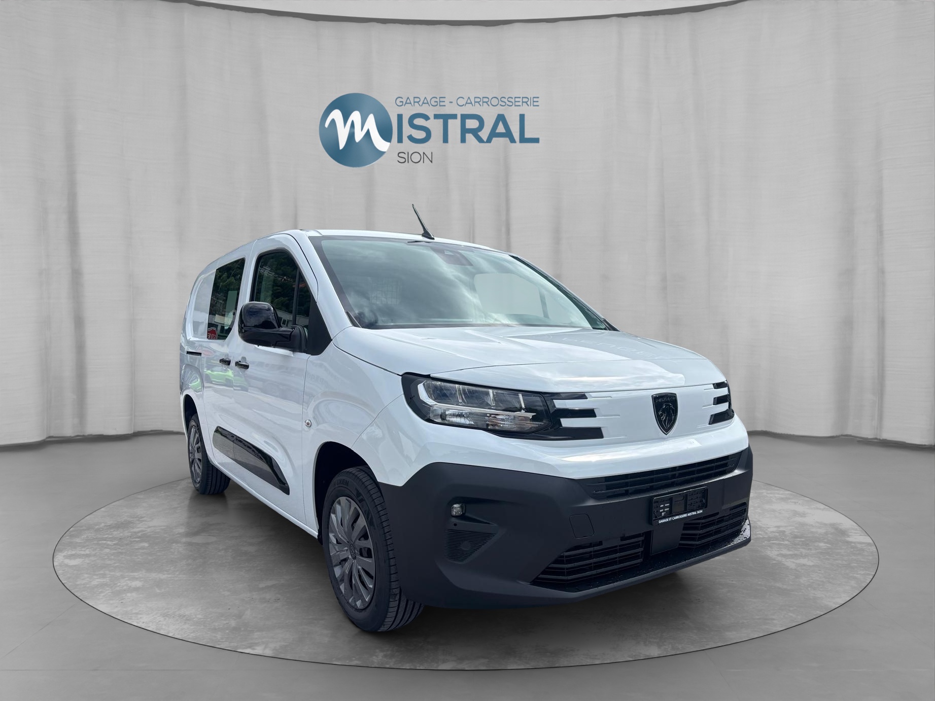PEUGEOT Partner 1.5 Blue HDi Long 1000kg EAT8-image-6