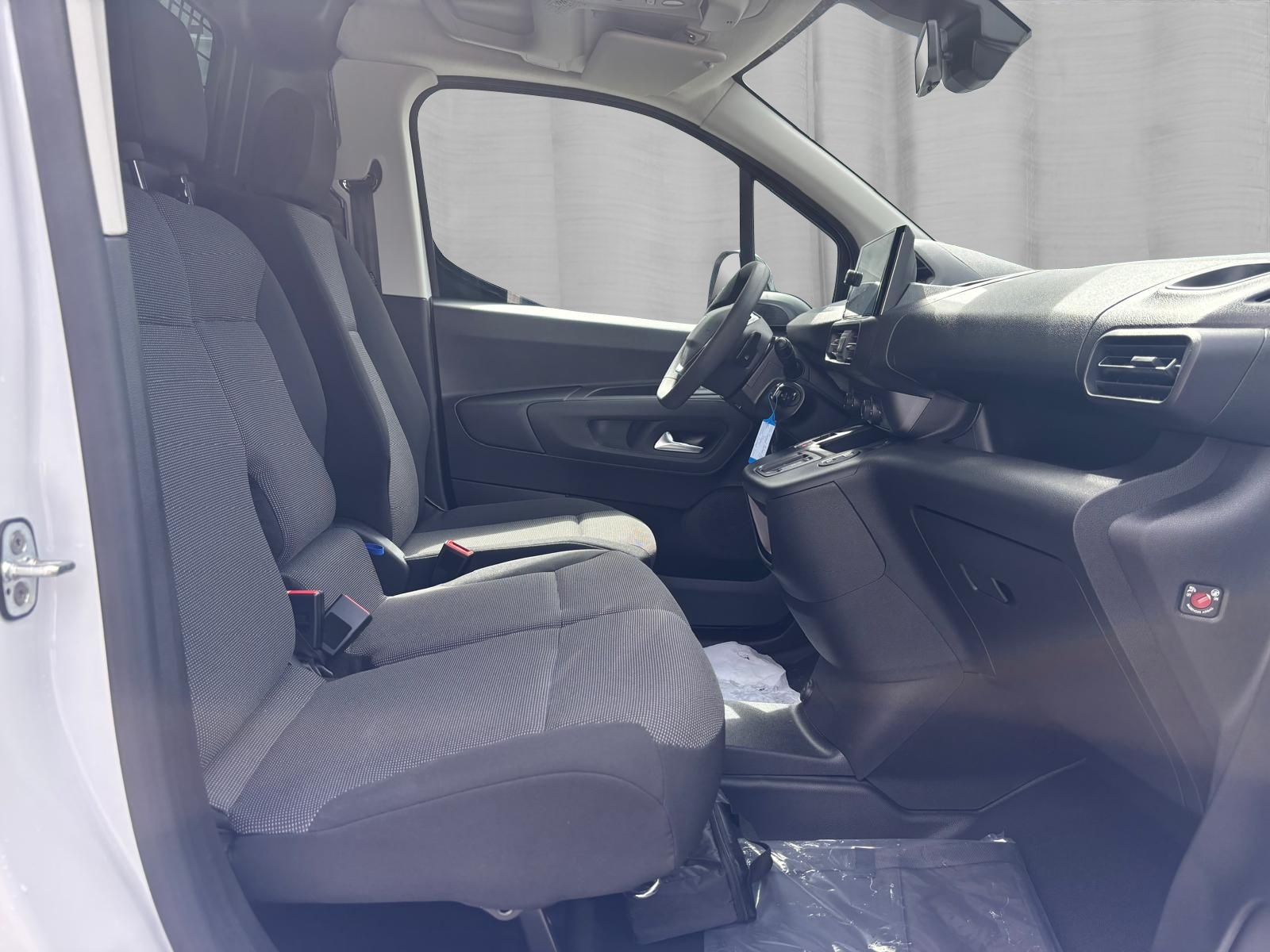 PEUGEOT Partner 1.5 Blue HDi Long 1000kg EAT8-image-11
