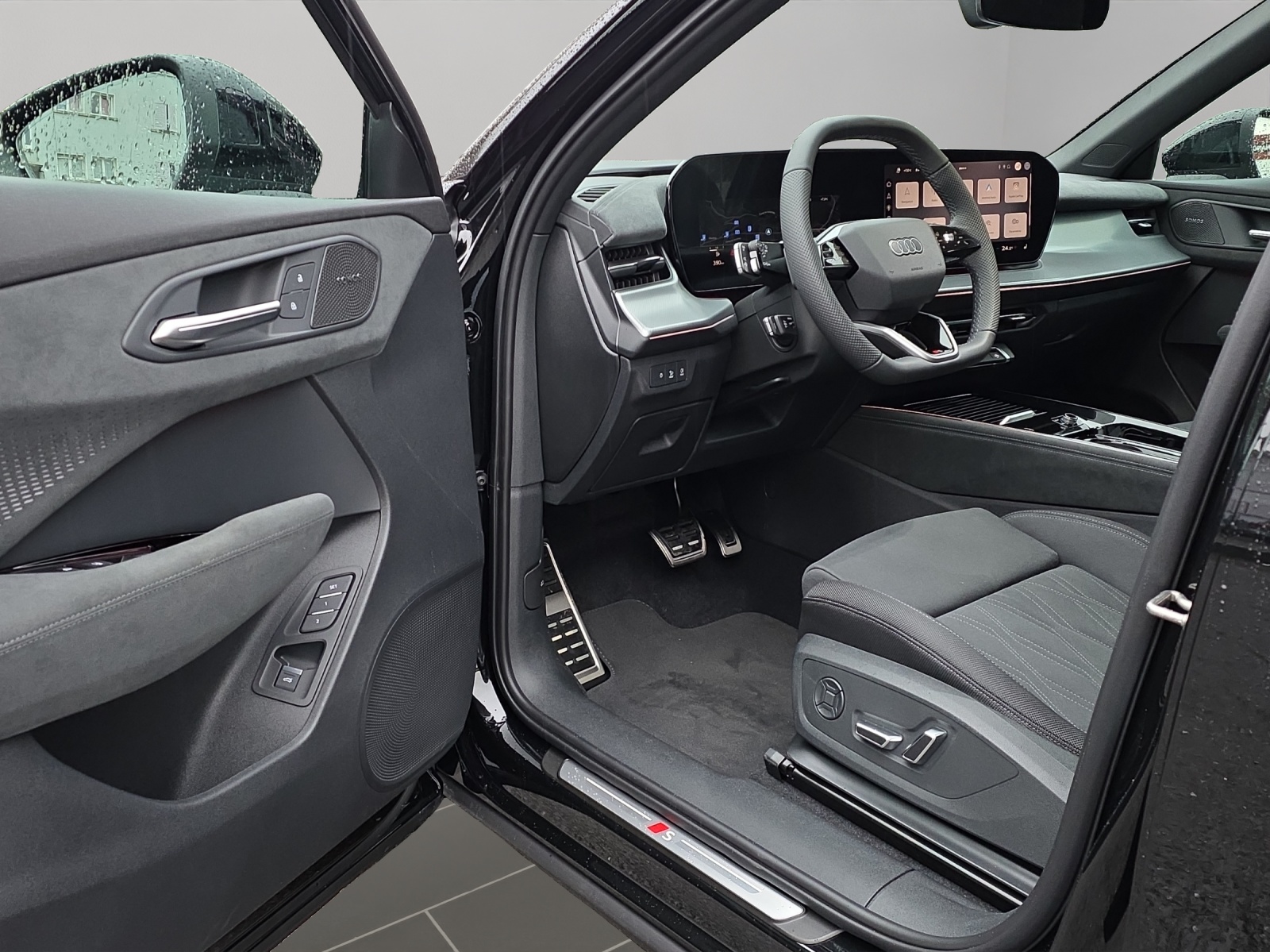 AUDI Q3 Sportback TFSI quattro 195 kW S tronic-image-6