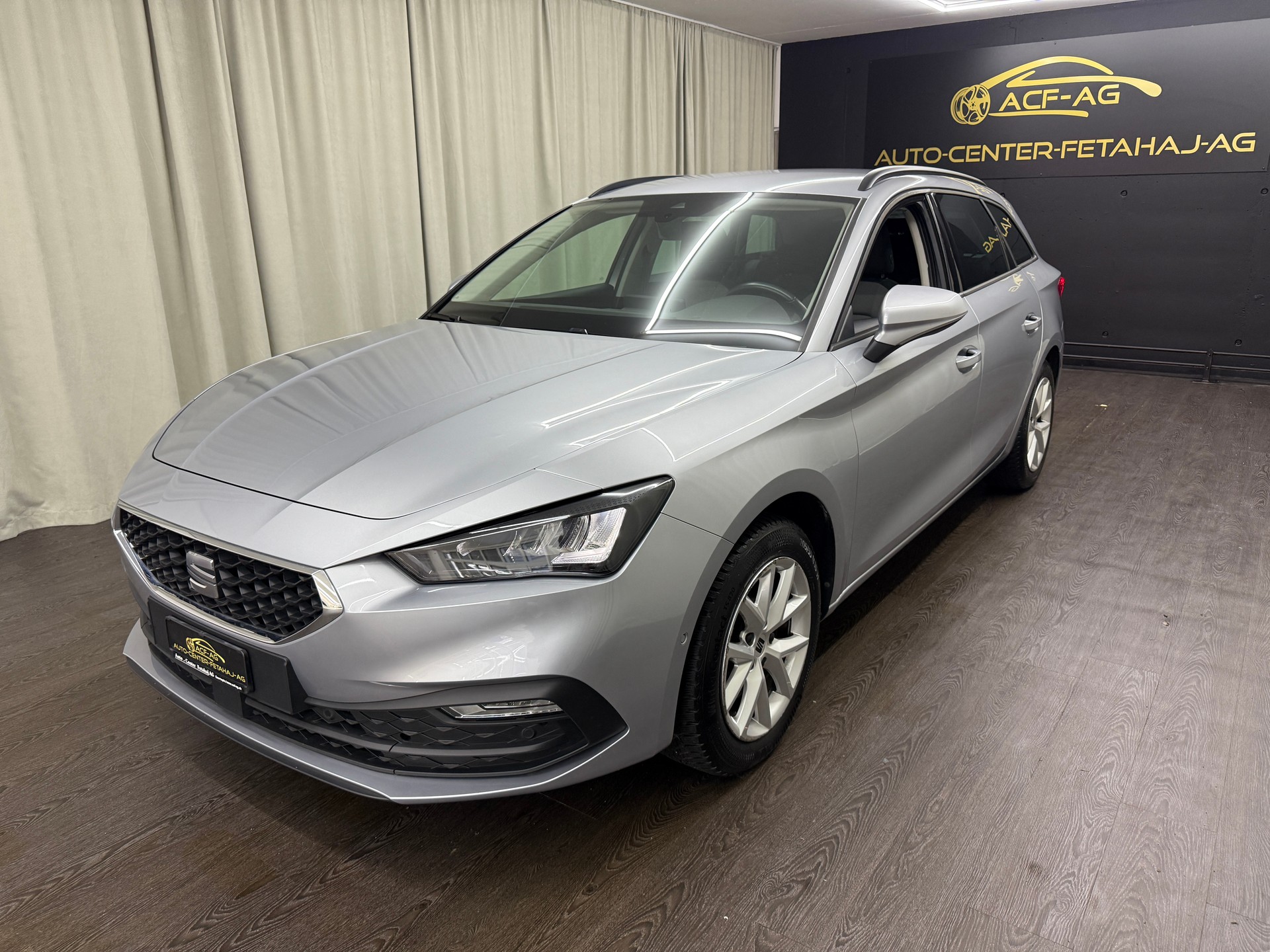 SEAT Leon ST 2.0 TDI EVO DSG Style-image-0