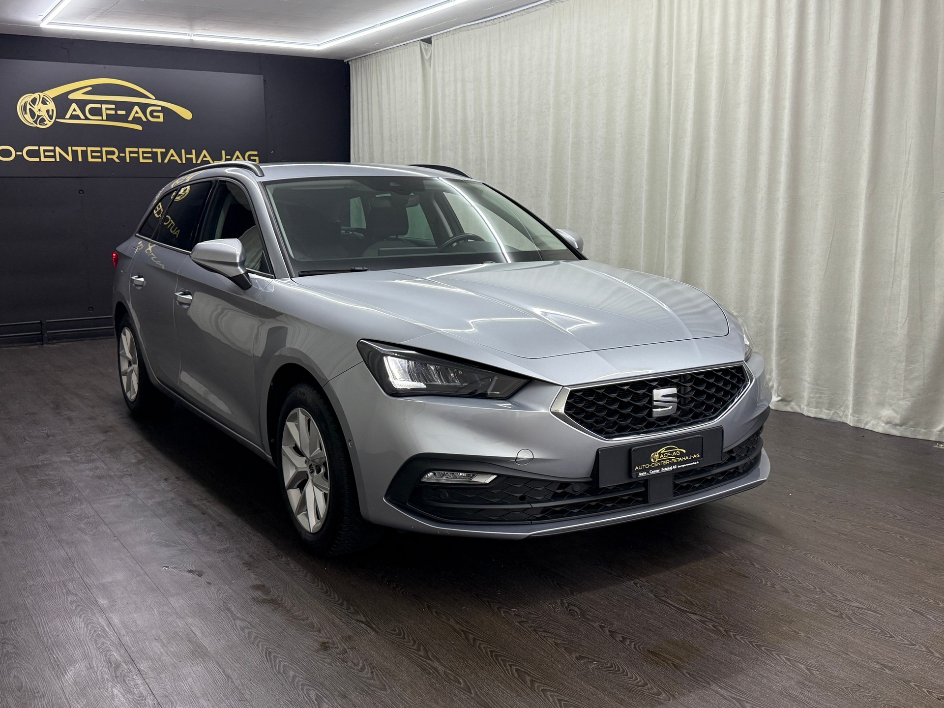 SEAT Leon ST 2.0 TDI EVO DSG Style-image-2