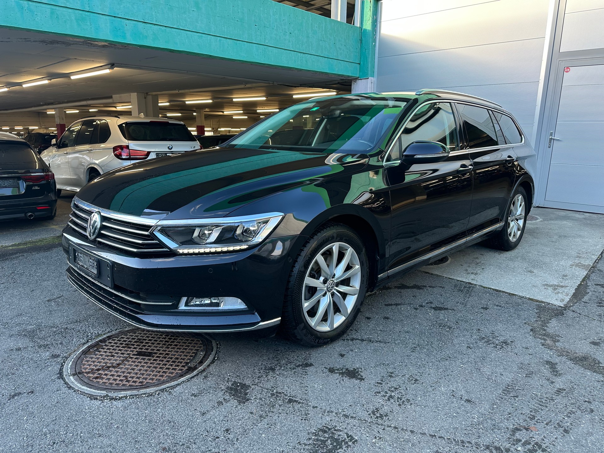 VW Passat Variant 2.0 TDI BMT Trendline DSG-image-2