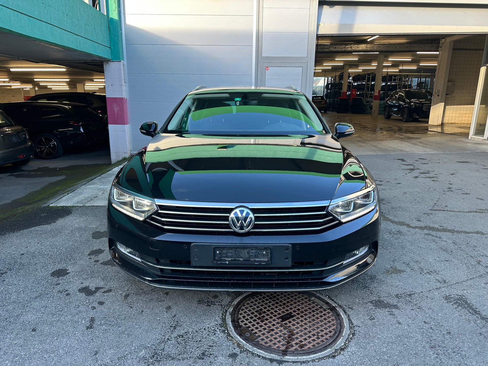 VW Passat Variant 2.0 TDI BMT Trendline DSG-image-0