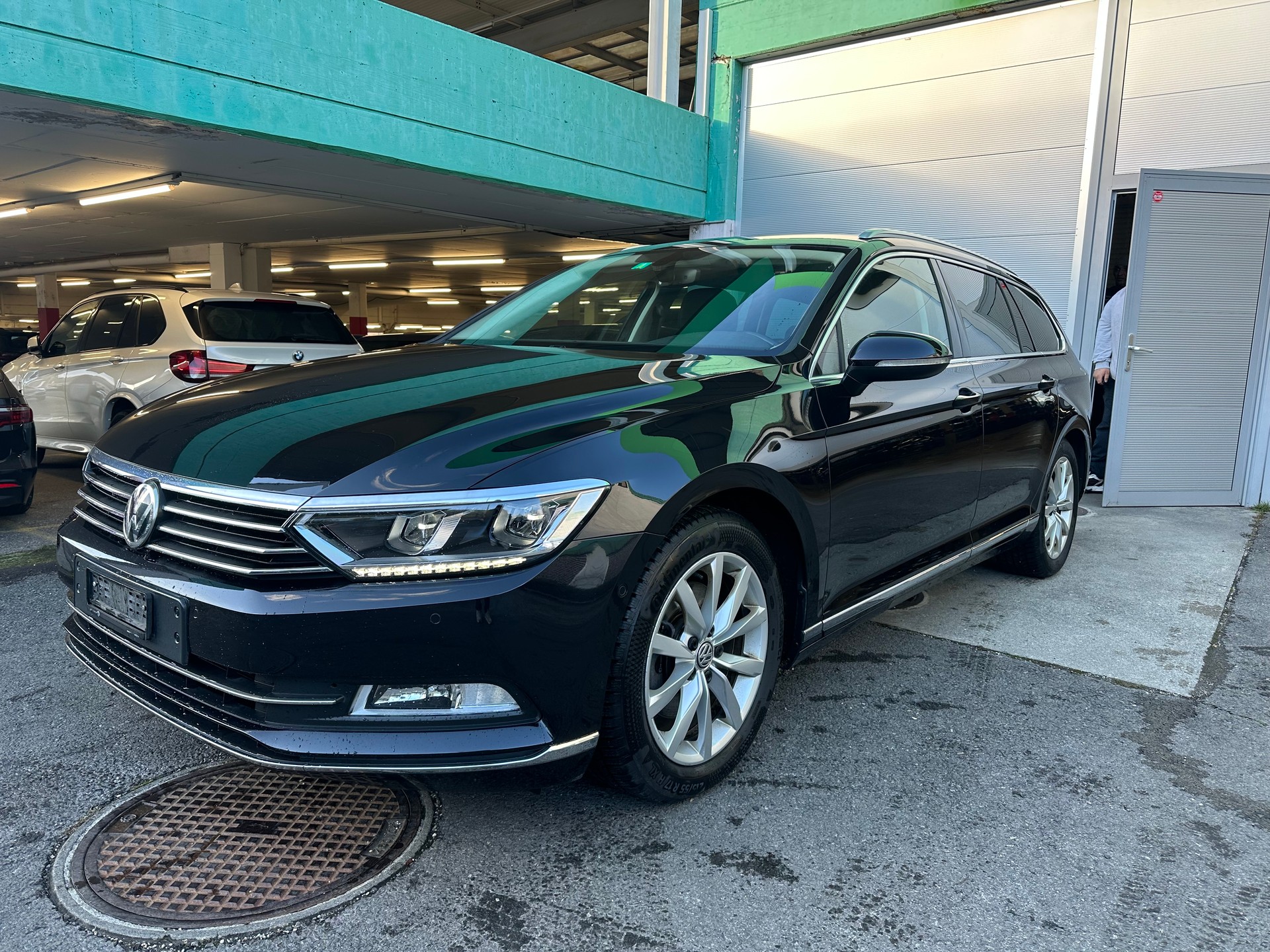 VW Passat Variant 2.0 TDI BMT Trendline DSG-image-4