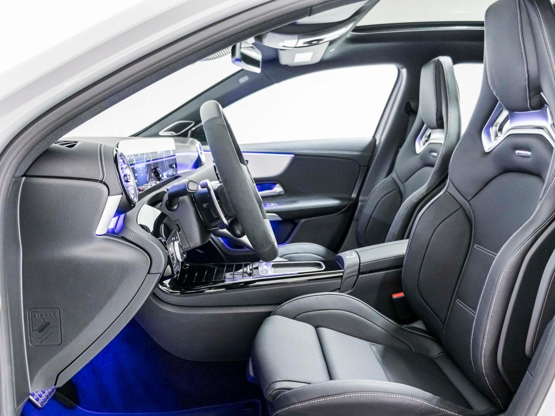 MERCEDES-BENZ A 45 AMG S 4MATIC+-image-6