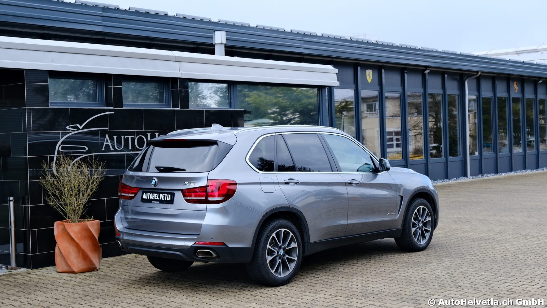 BMW X5 xDrive 30d Steptronic-image-16