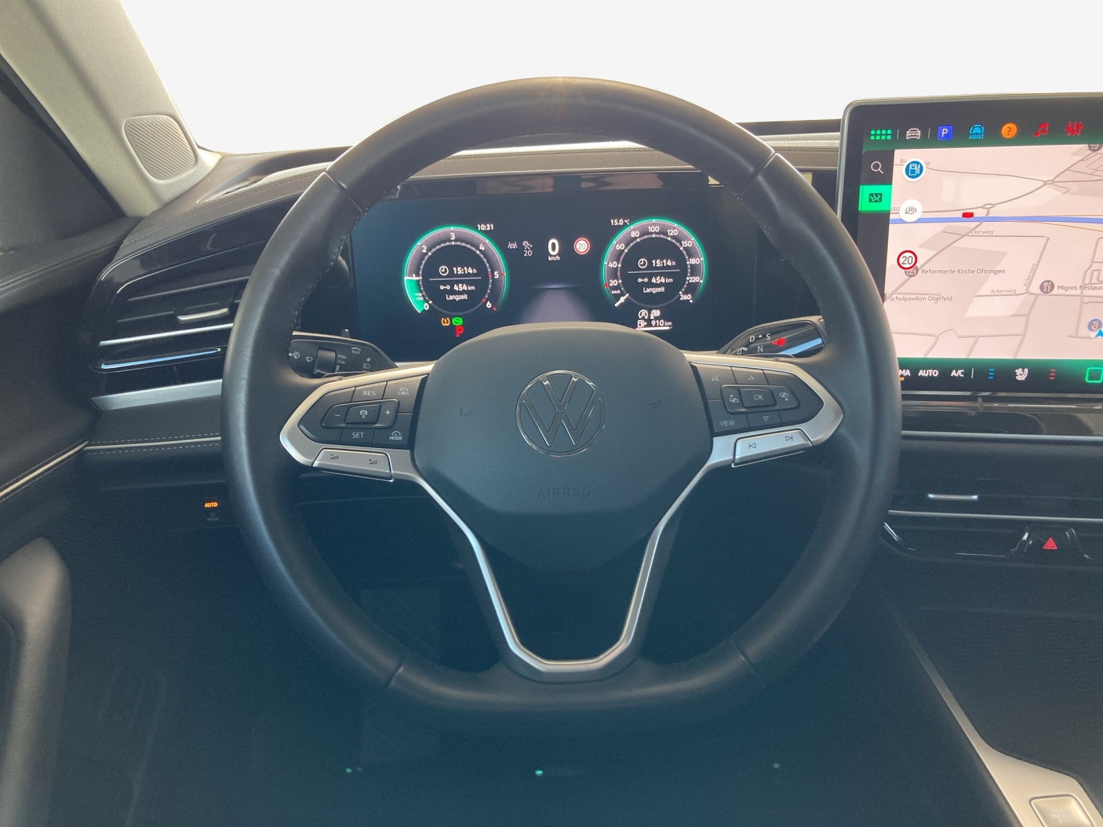 VW Passat Variant 2.0 TDI evo Business 4 Motion DSG-image-9