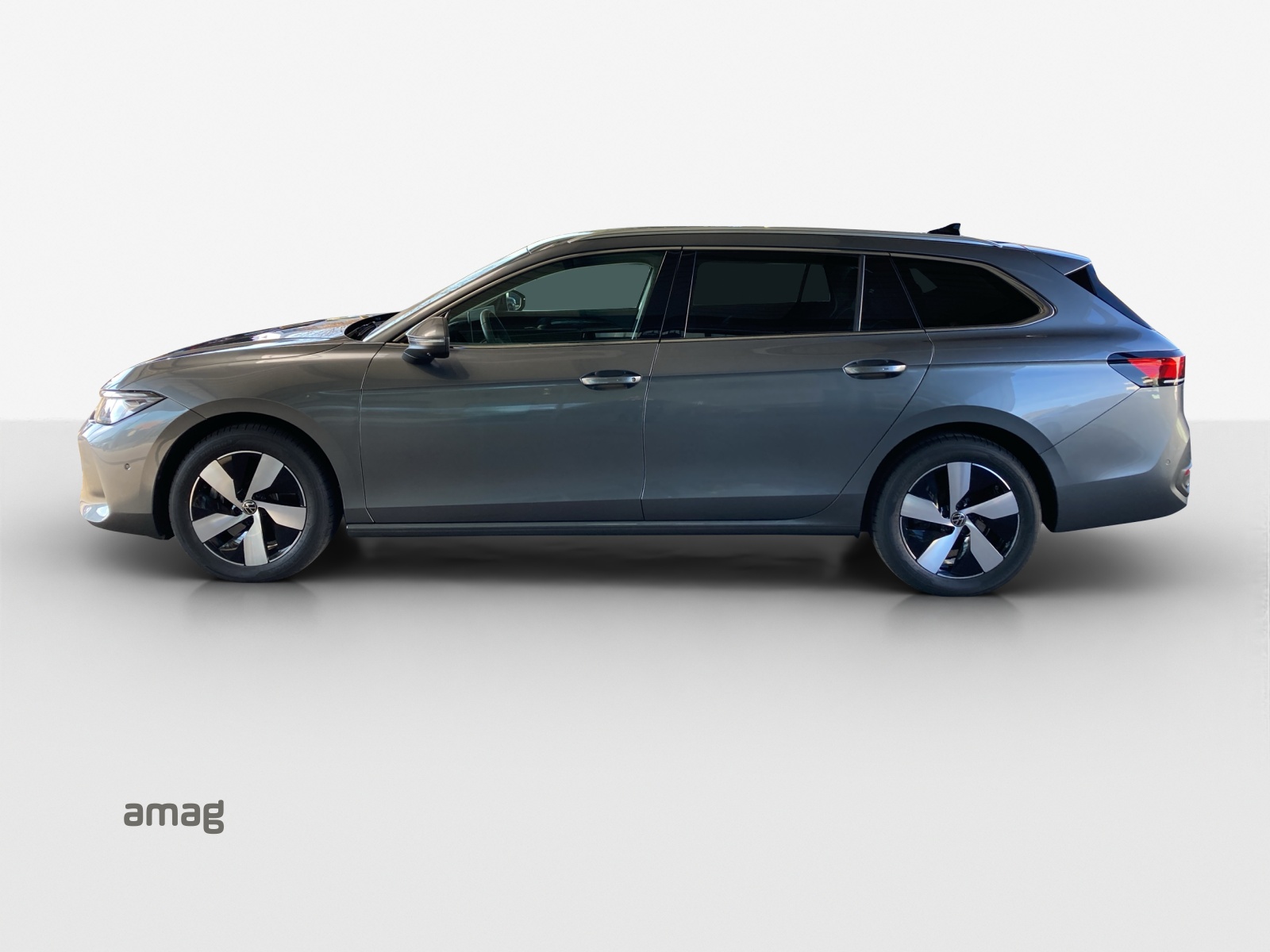 VW Passat Variant 2.0 TDI evo Business 4 Motion DSG-image-1