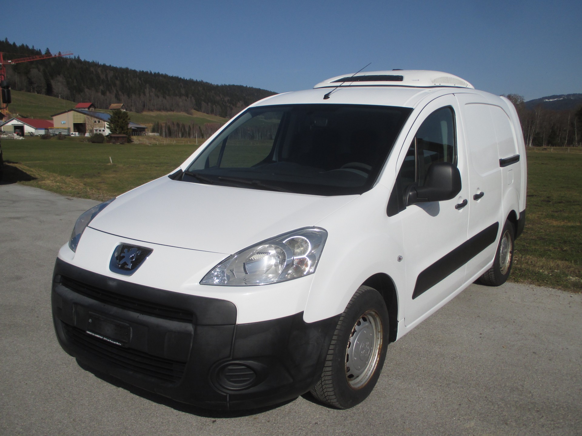 PEUGEOT Partner 1.6 e-HDI Urban Pack-image-0