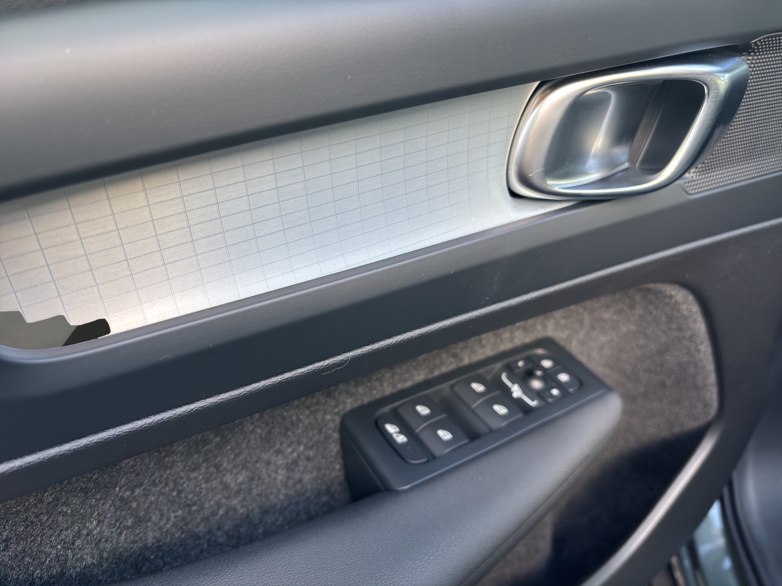 VOLVO XC40 2.0 B3 MH XCITE-image-12