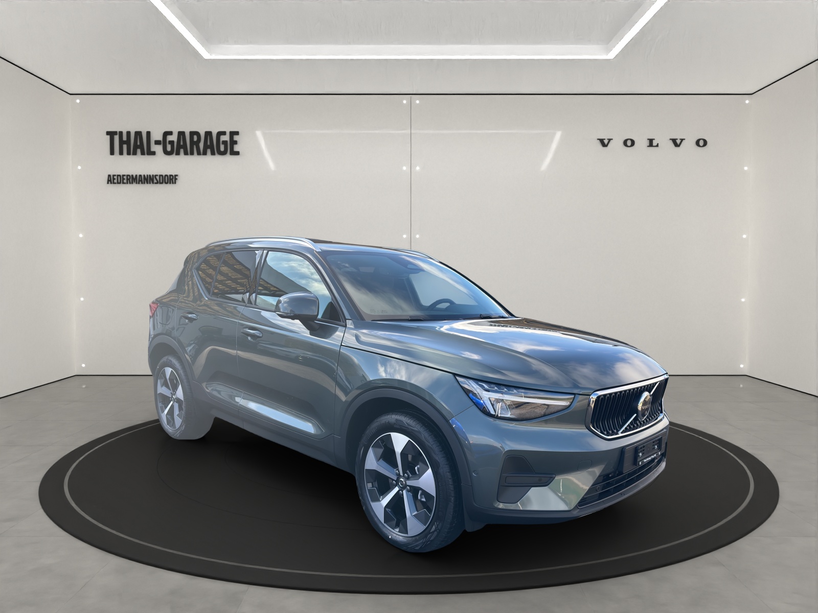VOLVO XC40 2.0 B3 MH XCITE-image-2