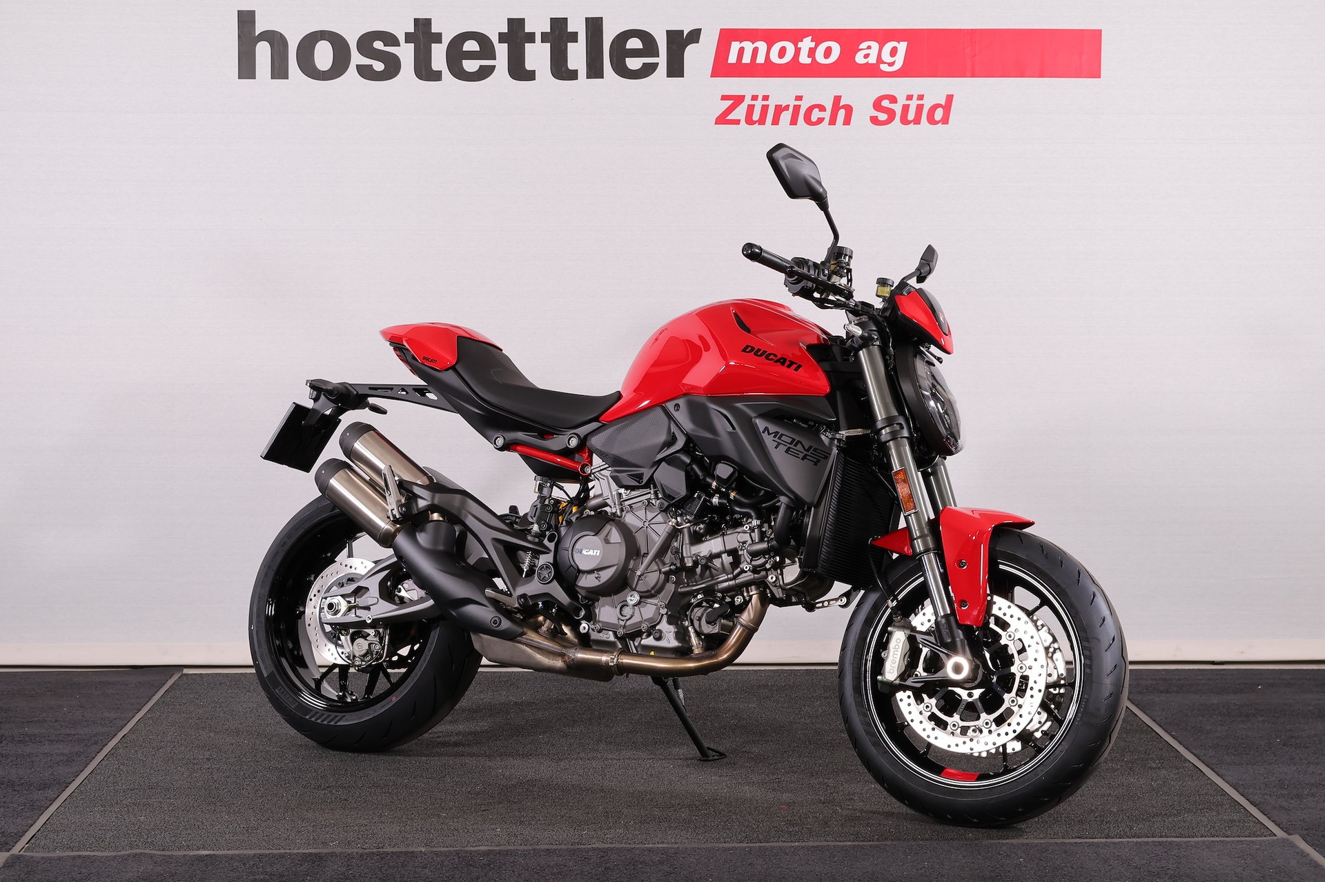 DUCATI Monster +-showroom-element-2