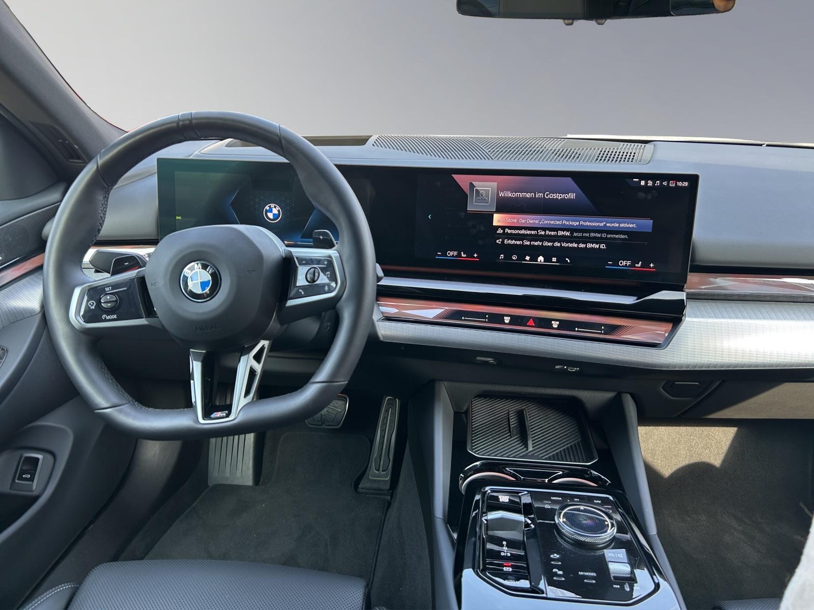 BMW 520d xDrive Touring-image-17