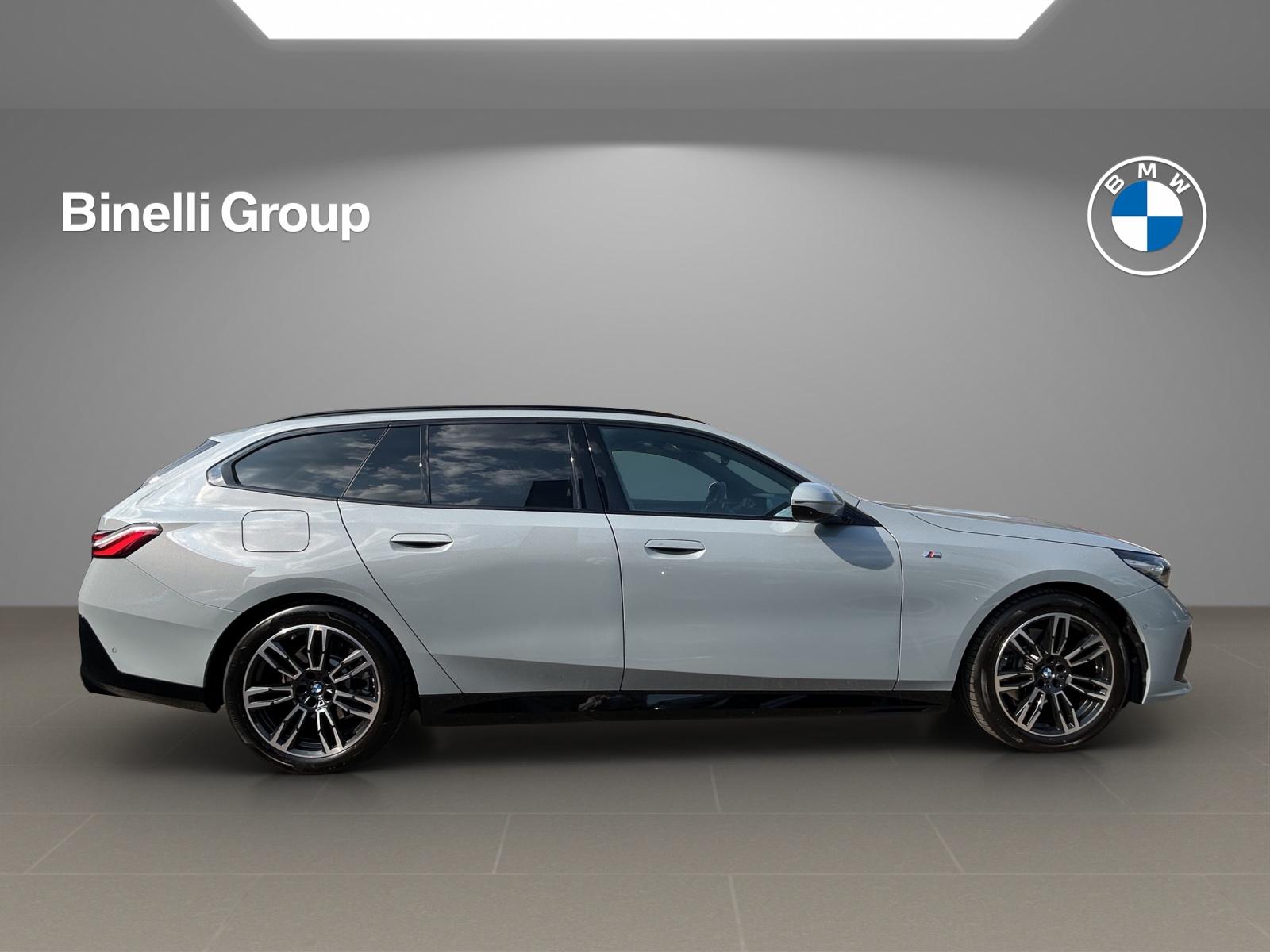BMW 520d xDrive Touring-image-5