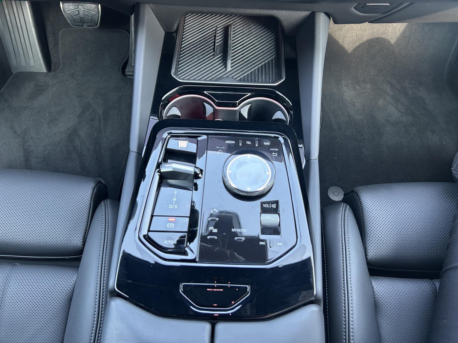 BMW 520d xDrive Touring-image-21