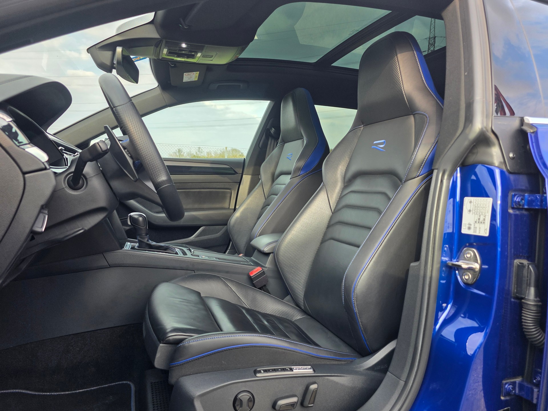 VW Arteon SB 2.0 TSI R 4Motion DSG / Neu ab Mfk.-image-13