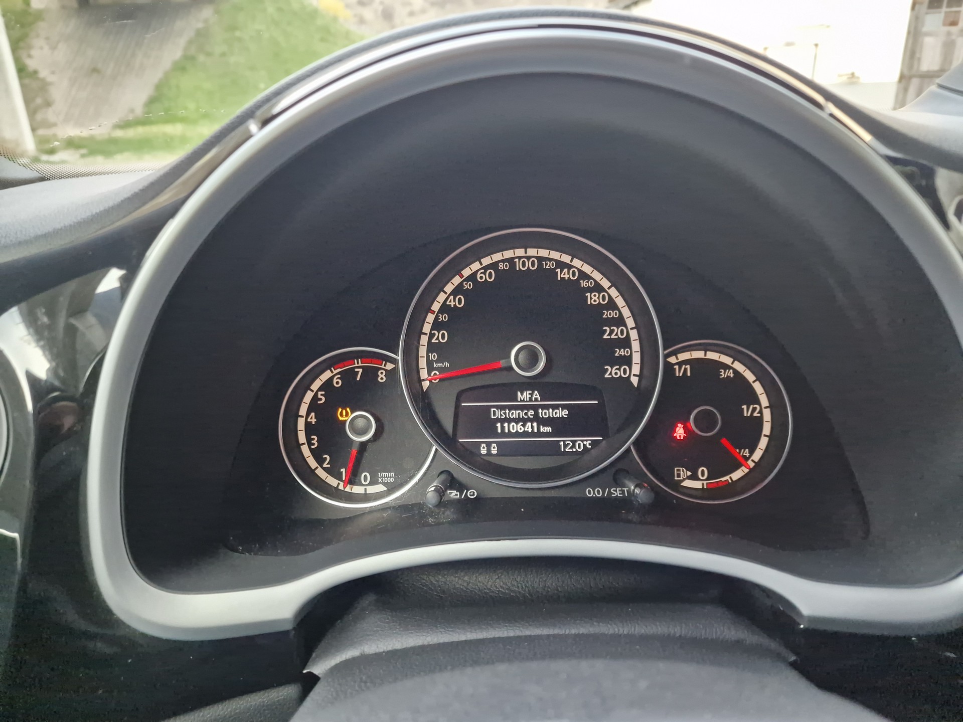 VW Beetle Cabrio 1.2 TSI Design-image-12