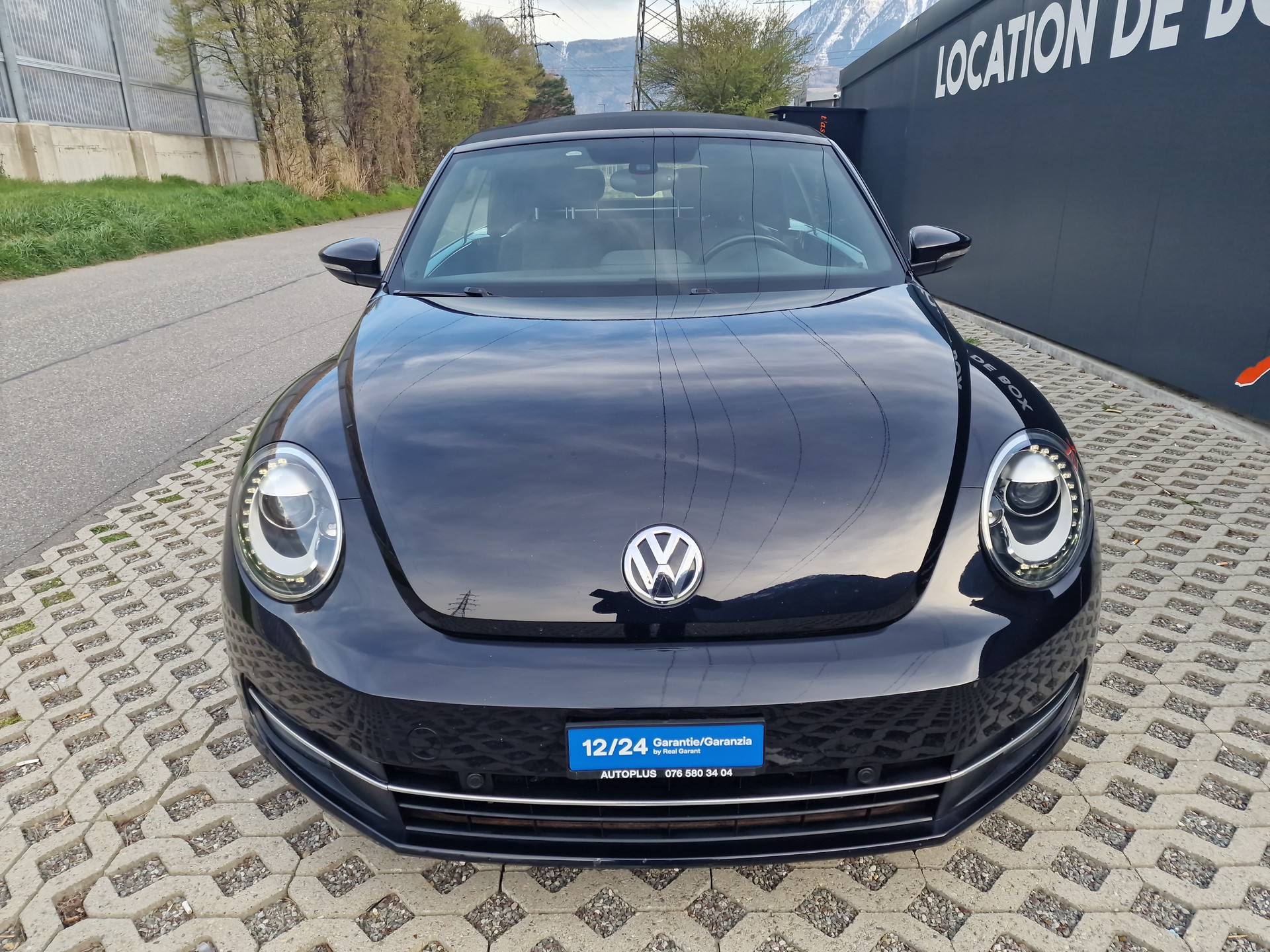 VW Beetle Cabrio 1.2 TSI Design-image-0