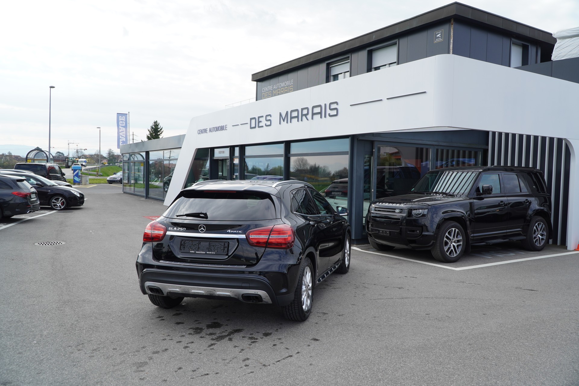 MERCEDES-BENZ GLA 250 AMG Line 4Matic 7G-DCT-image-6