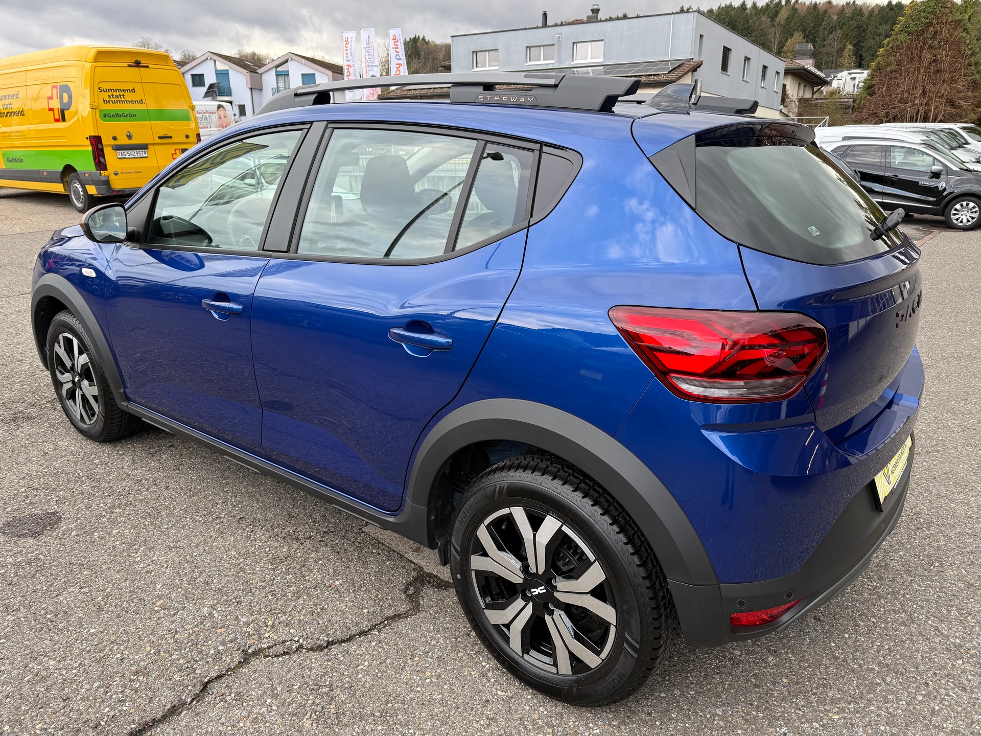 DACIA Sandero Stepway TCe 90 Extreme+ CVT-image-3