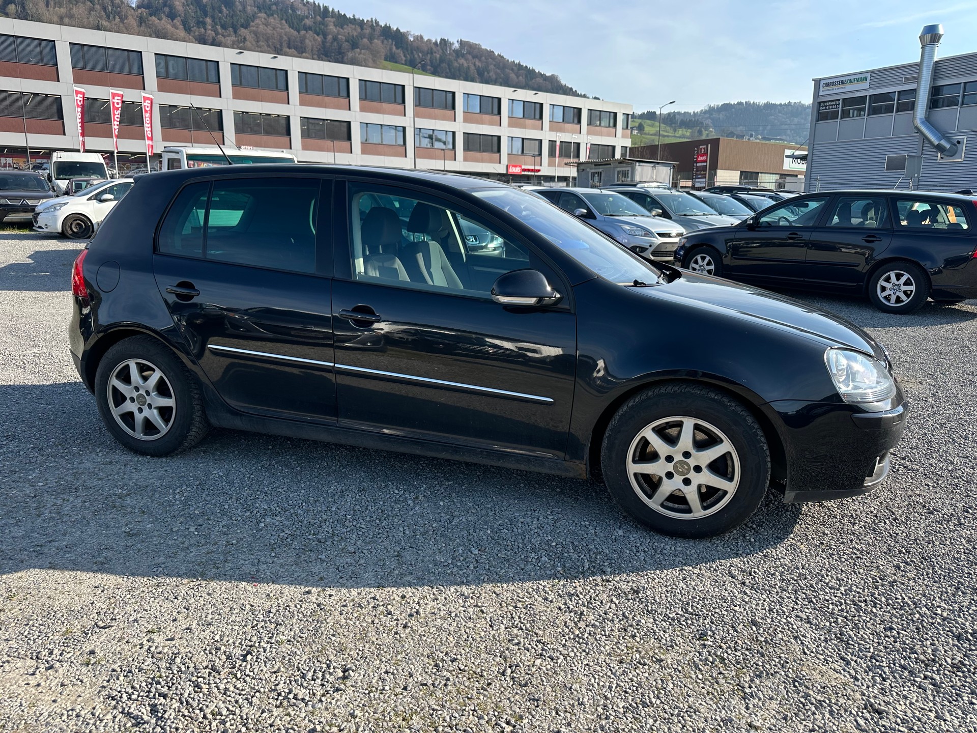 VW Golf 2.0 FSI GT Sport 4Motion-image-4