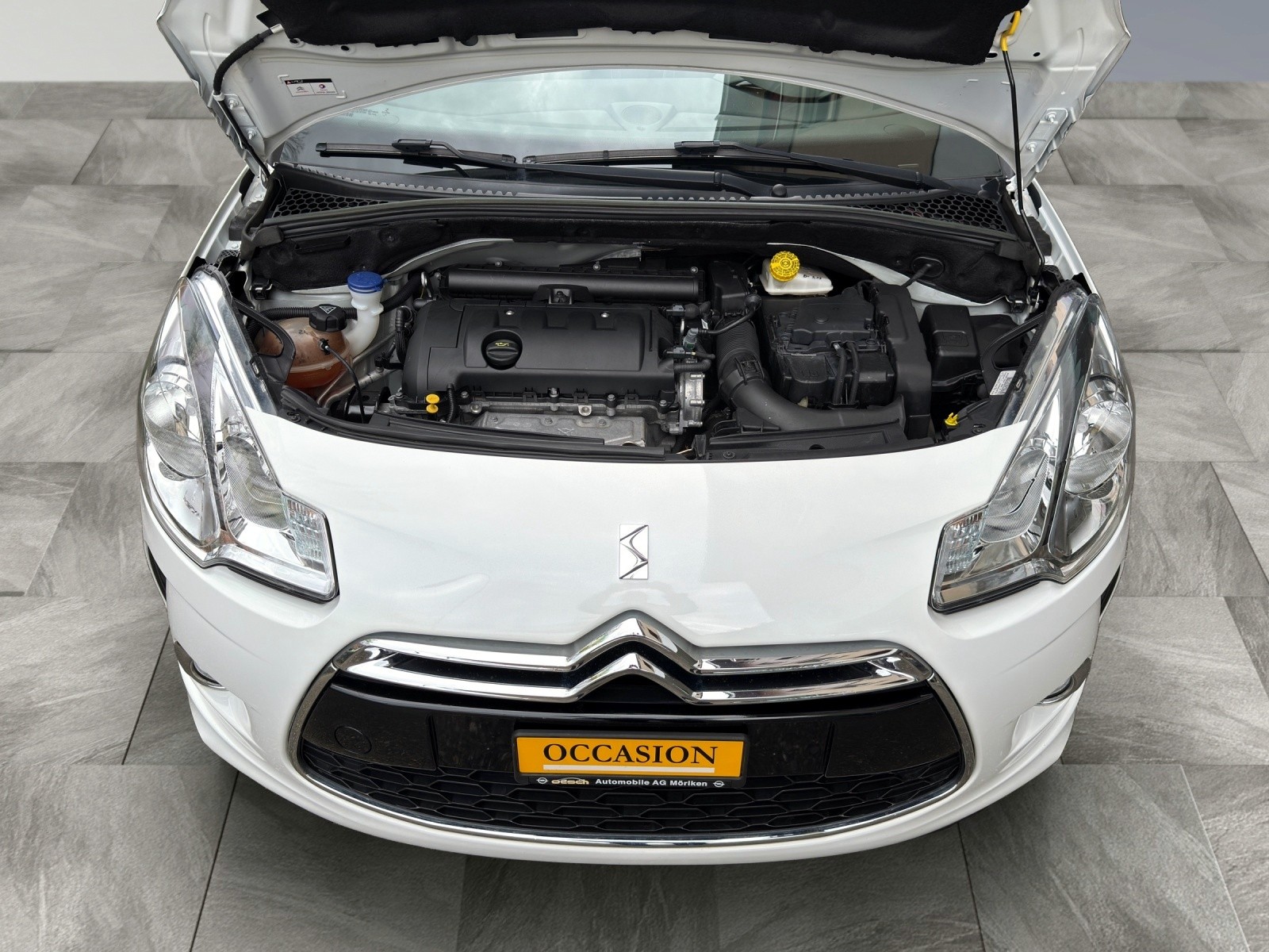 DS AUTOMOBILES DS3 Cabrio 1.6 VTi So Chic-image-16