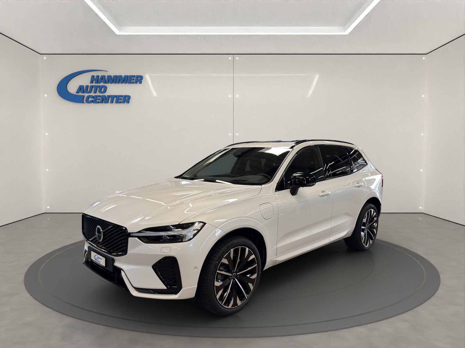 VOLVO XC60 2.0 T8 TE Ultra Dark eAWD-image-0