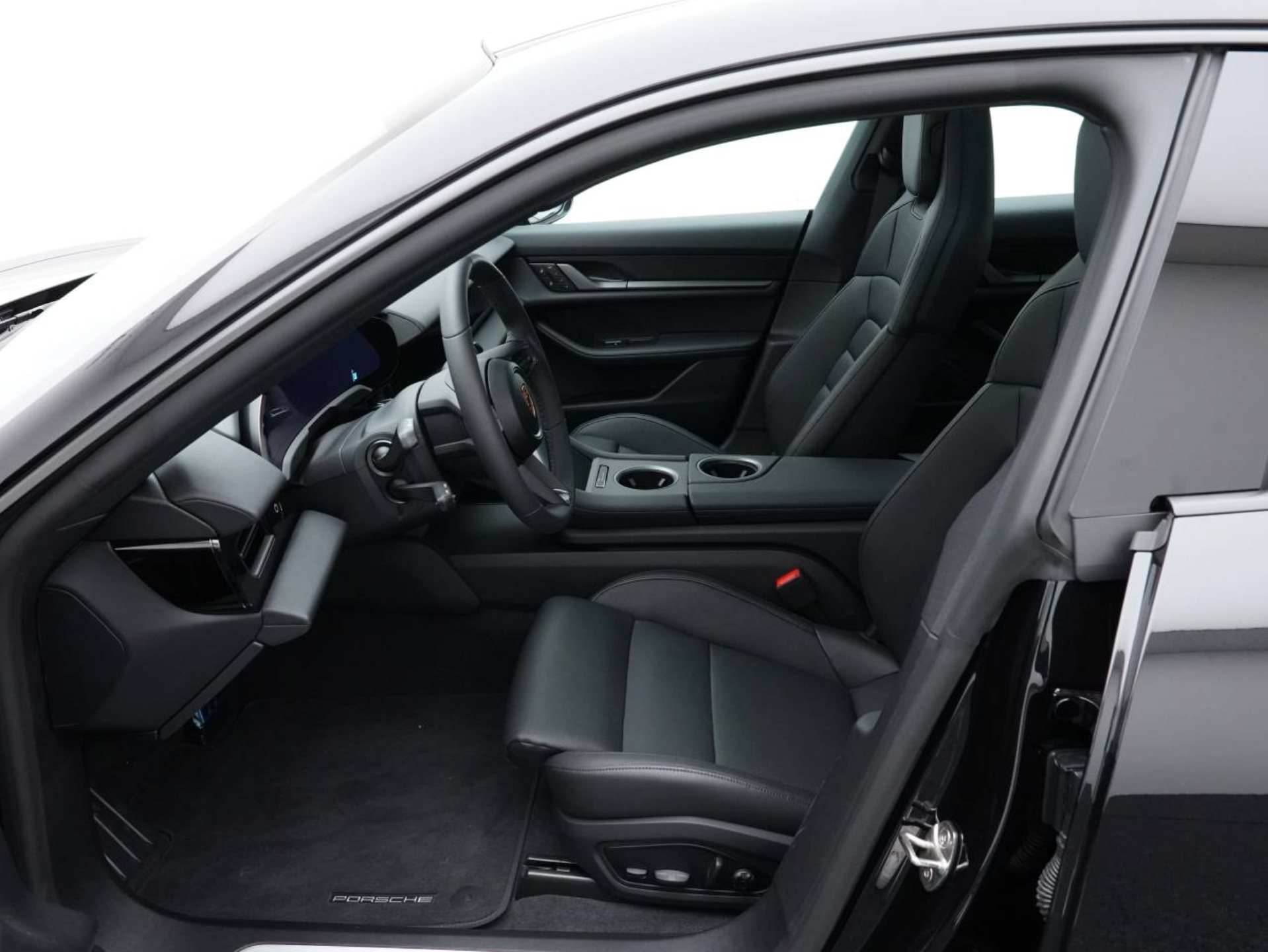 PORSCHE Taycan-image-4