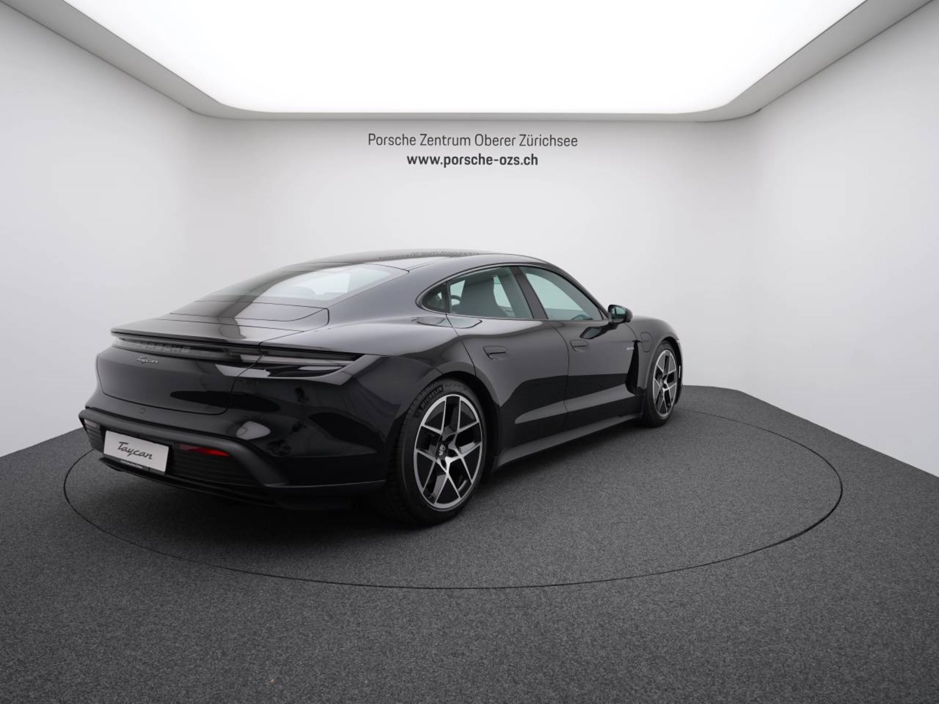 PORSCHE Taycan-image-6