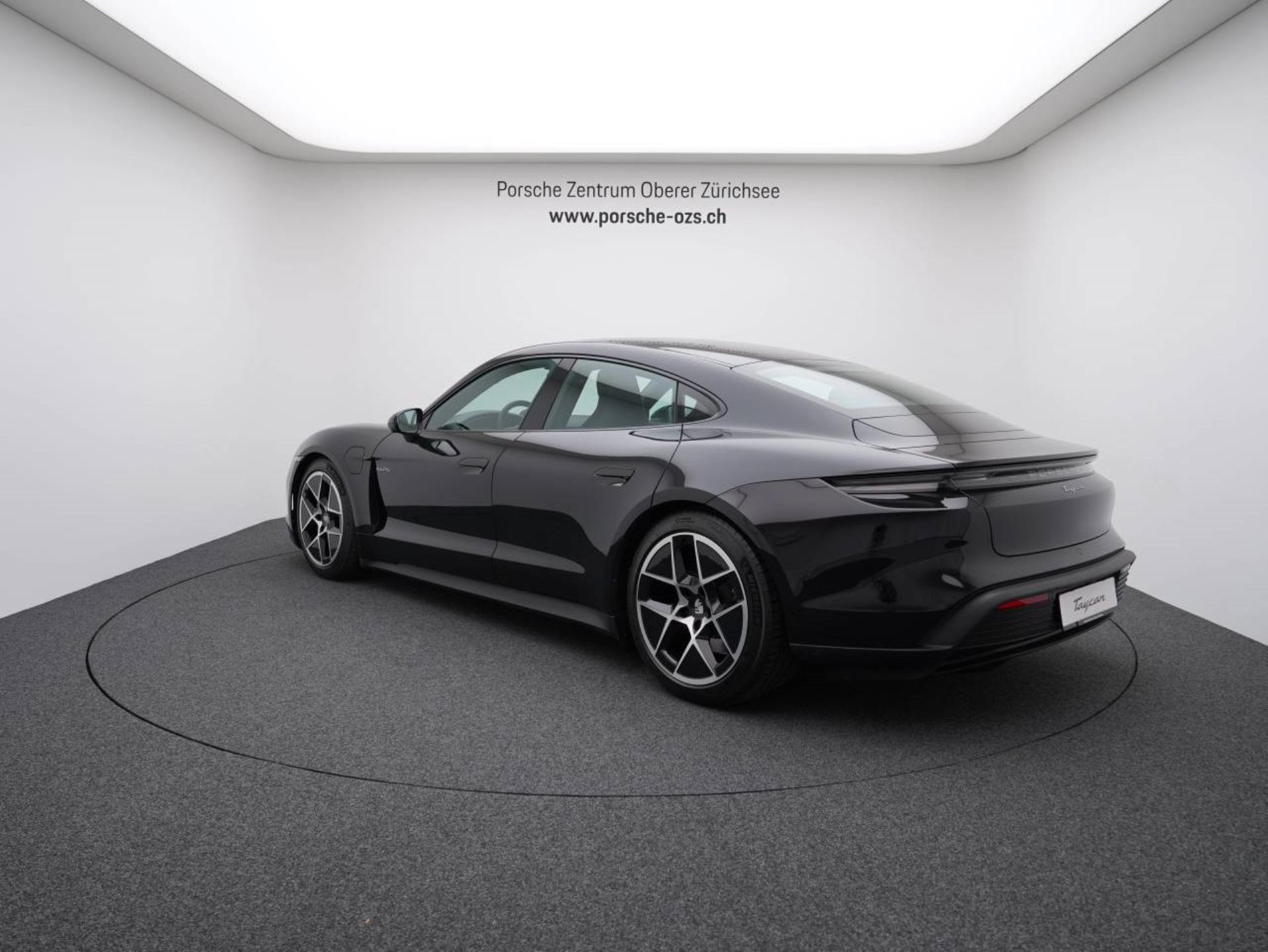 PORSCHE Taycan-image-2
