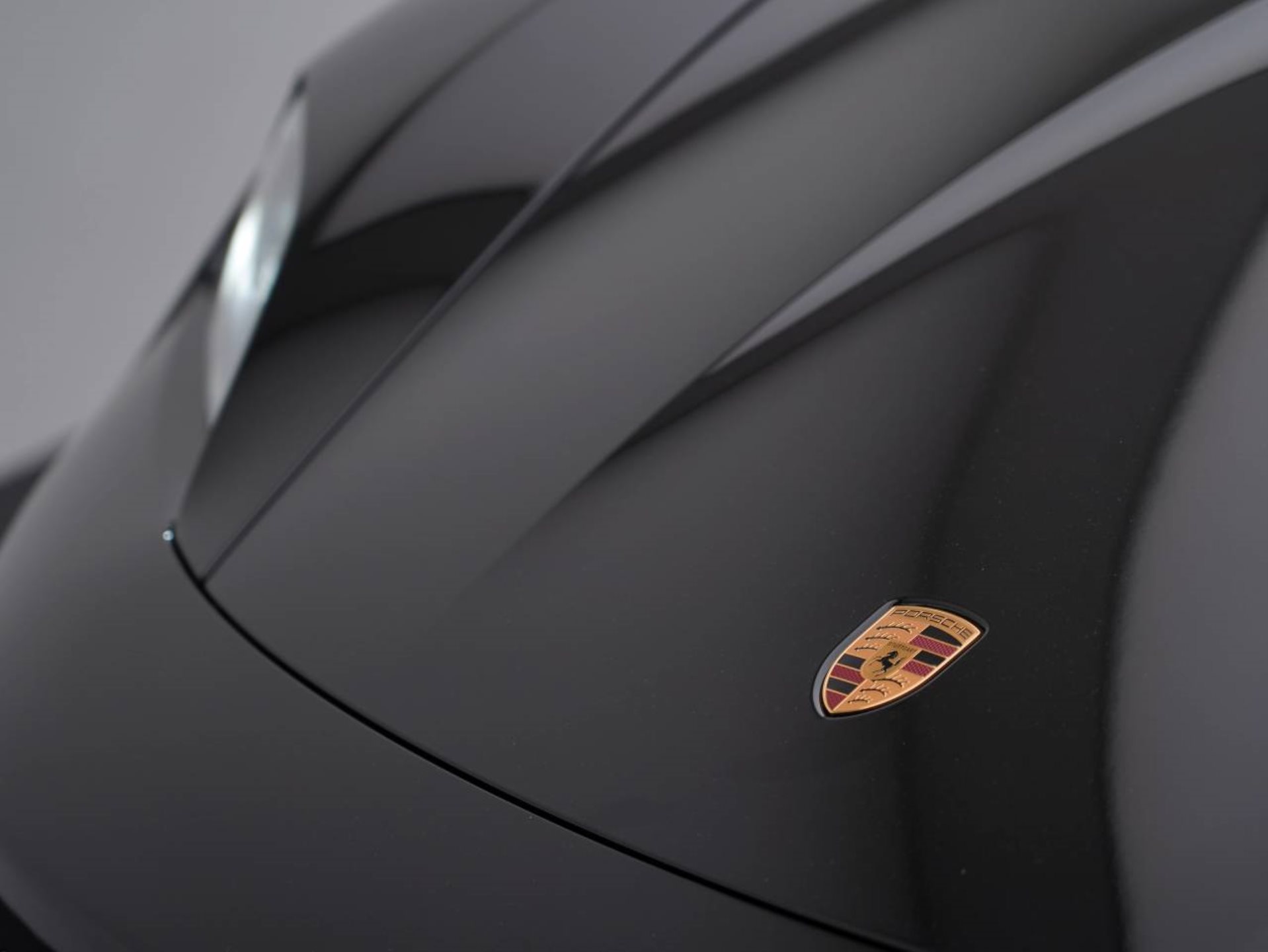 PORSCHE Taycan-image-10