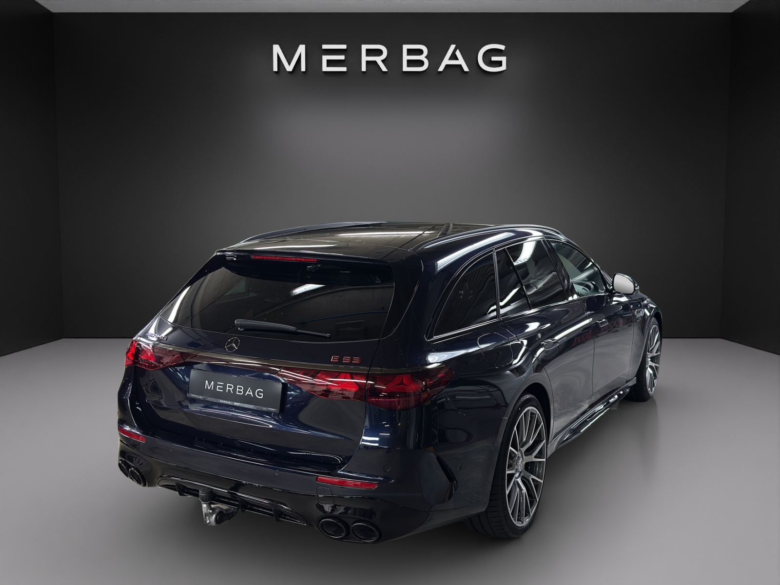 MERCEDES-BENZ AMG E 53 Hybrid 4MATIC+-image-4