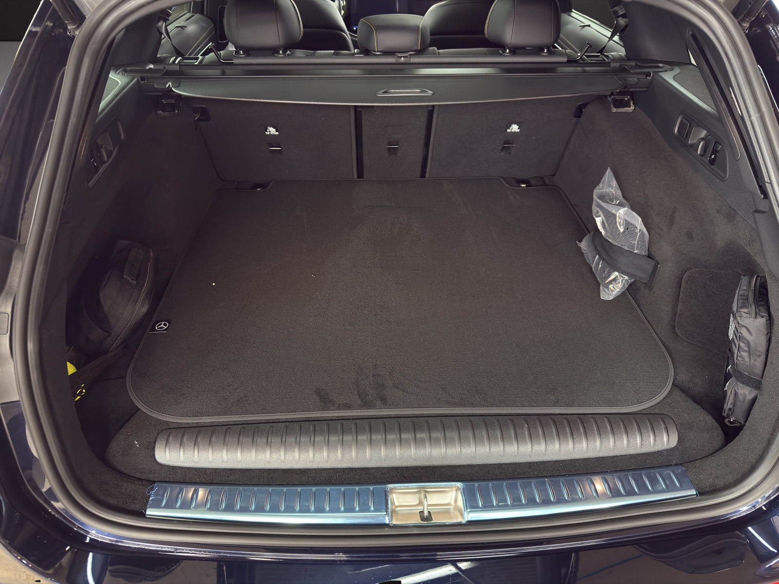 MERCEDES-BENZ AMG E 53 Hybrid 4MATIC+-image-8