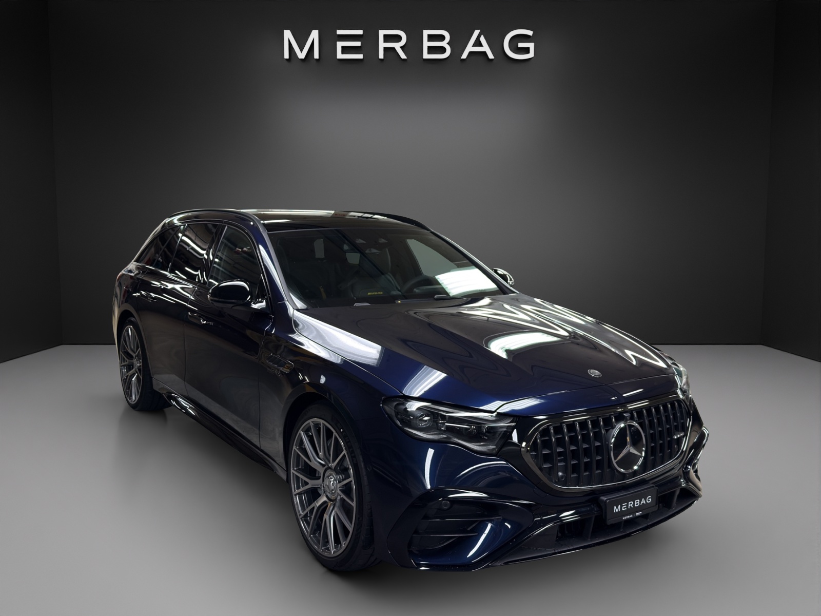 MERCEDES-BENZ AMG E 53 Hybrid 4MATIC+-image-5