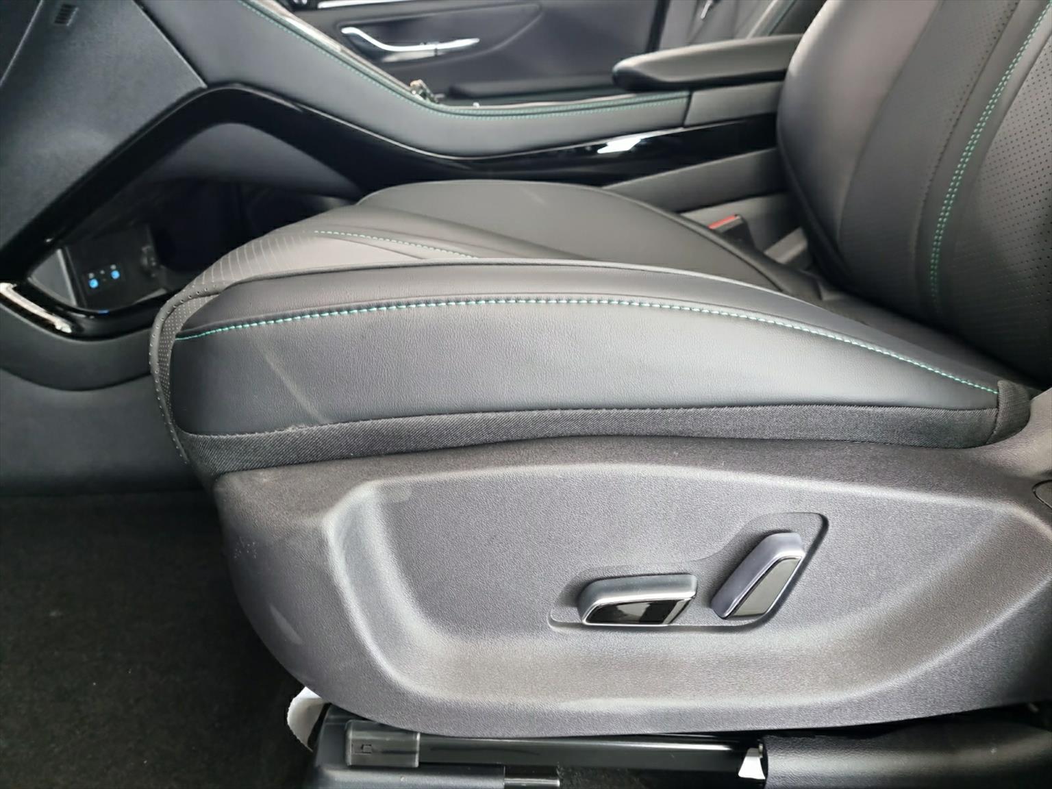 BYD Seal U DM-i Design AWD-image-12