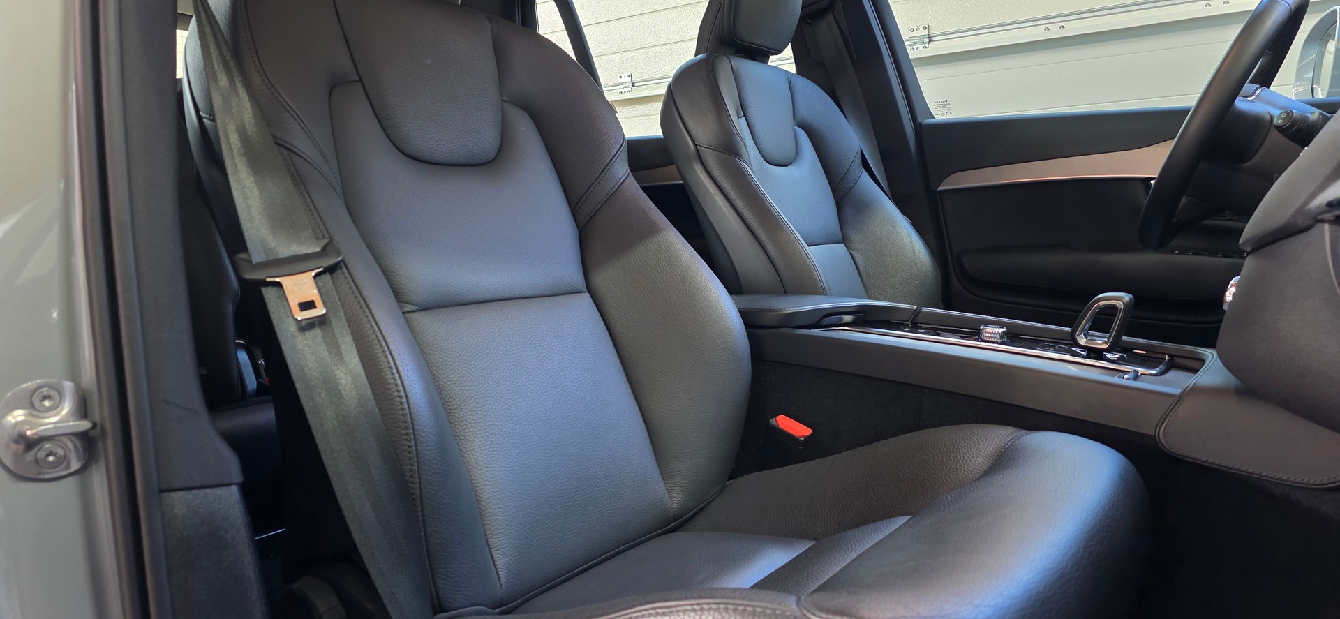 VOLVO XC90 B5 Benzin Mild Hybrid AWD *7-Sitzer*Pilot Assist*AHK*Carplay/AndroidAuto*Rückfahrkamera*Sitz- Lenkradheizung*-image-25