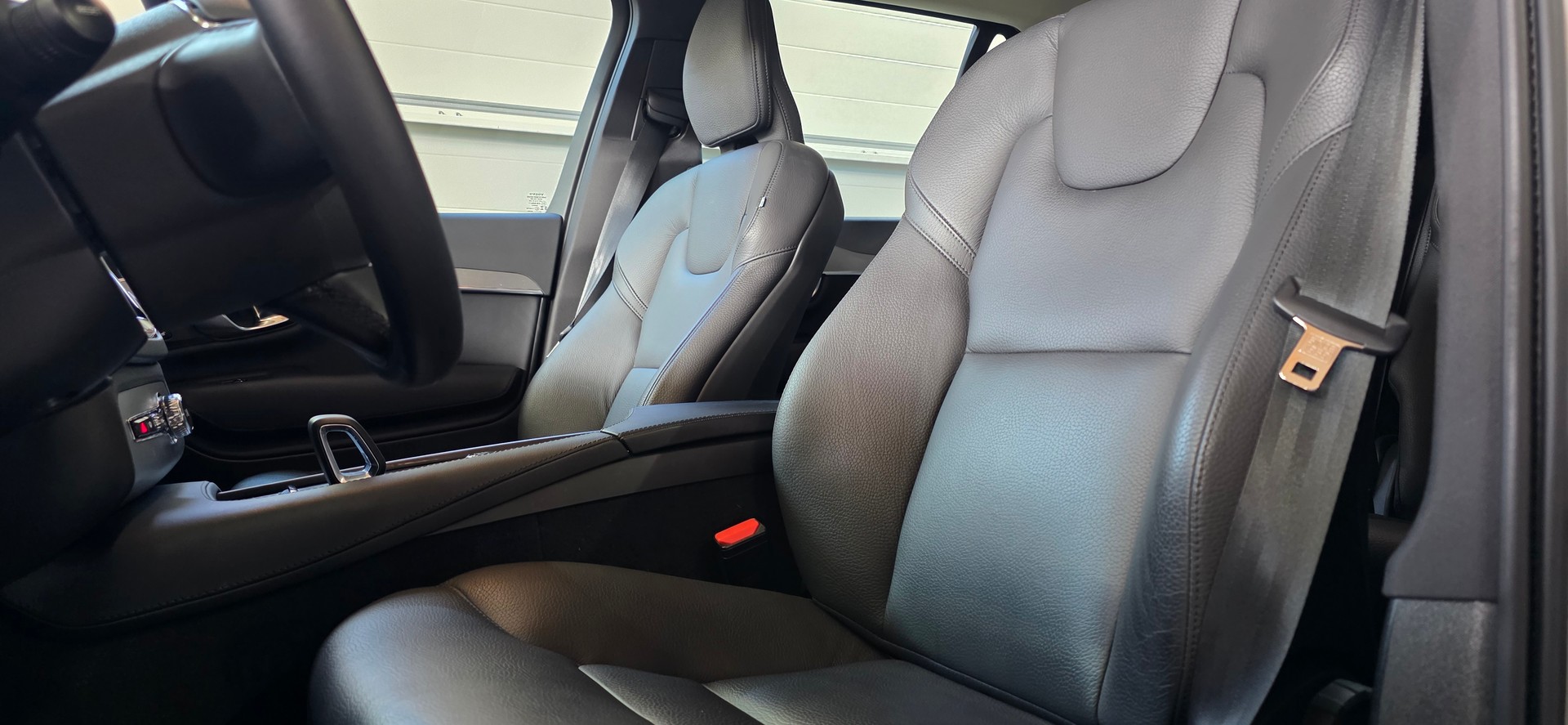 VOLVO XC90 B5 Benzin Mild Hybrid AWD *7-Sitzer*Pilot Assist*AHK*Carplay/AndroidAuto*Rückfahrkamera*Sitz- Lenkradheizung*-image-9