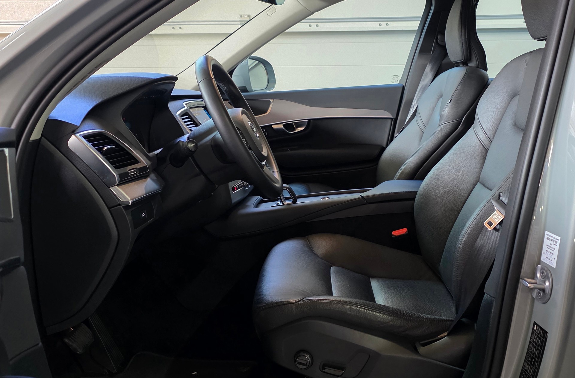 VOLVO XC90 B5 Benzin Mild Hybrid AWD *7-Sitzer*Pilot Assist*AHK*Carplay/AndroidAuto*Rückfahrkamera*Sitz- Lenkradheizung*-image-8