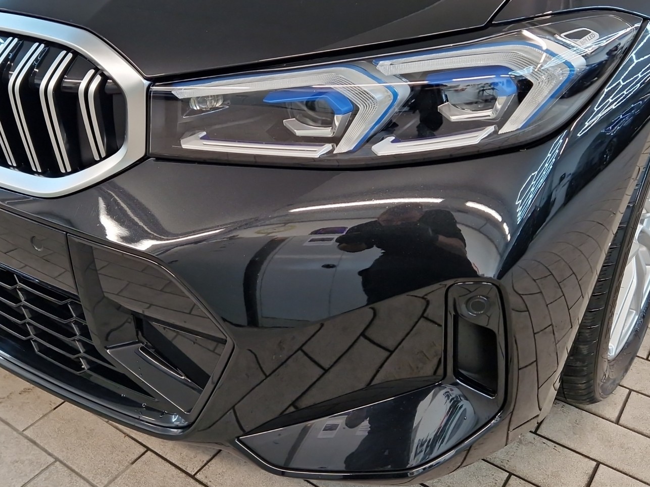 BMW 320d xDrive SAG Touring M Sport-image-25