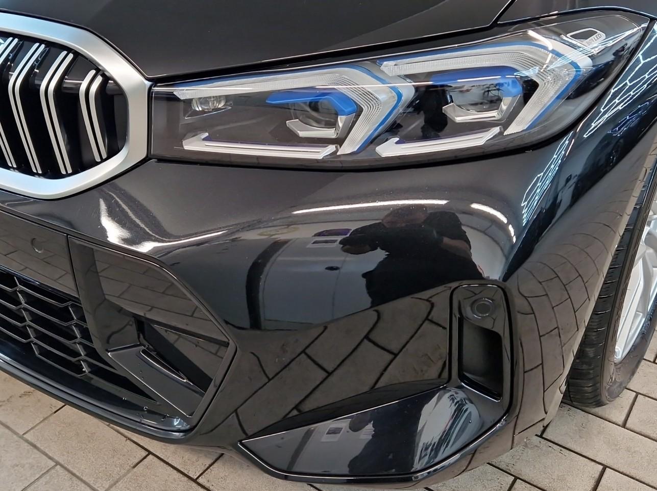 BMW 320d xDrive SAG Touring M Sport-image-18