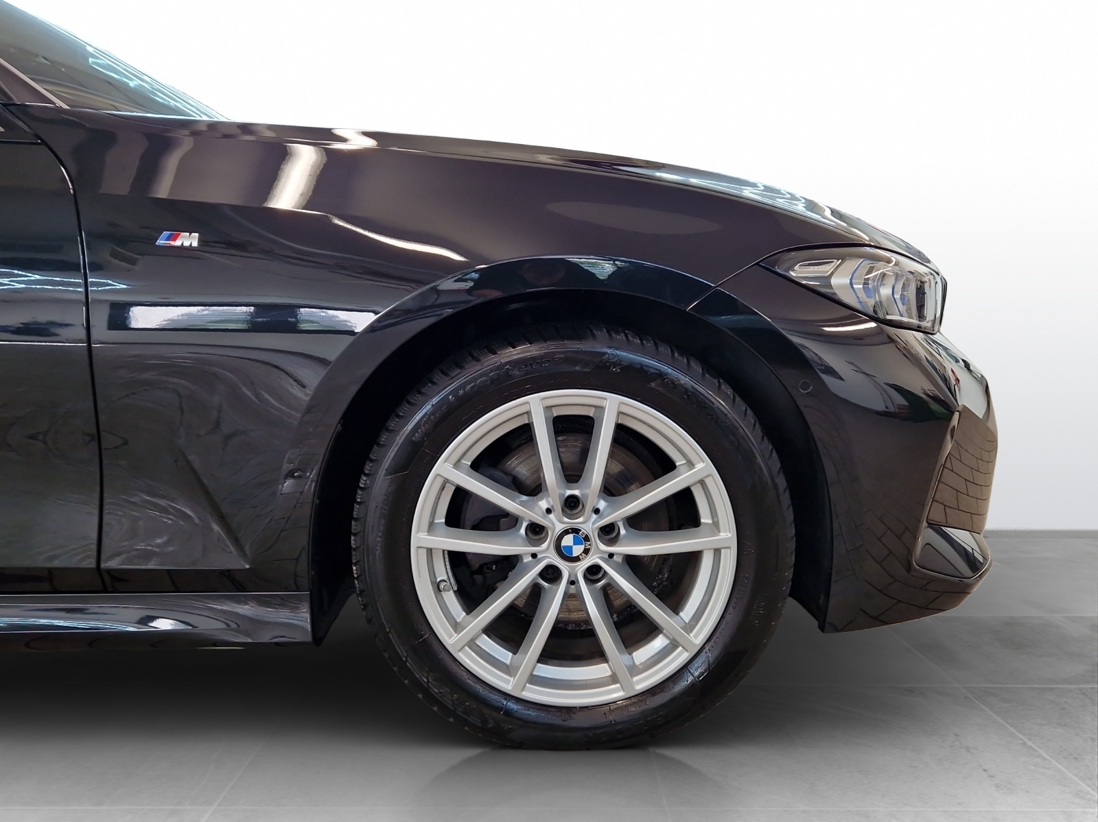 BMW 320d xDrive SAG Touring M Sport-image-8