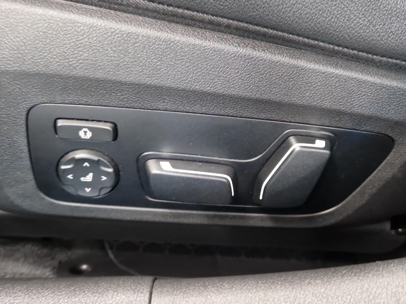 BMW 320d xDrive SAG Touring M Sport-image-25